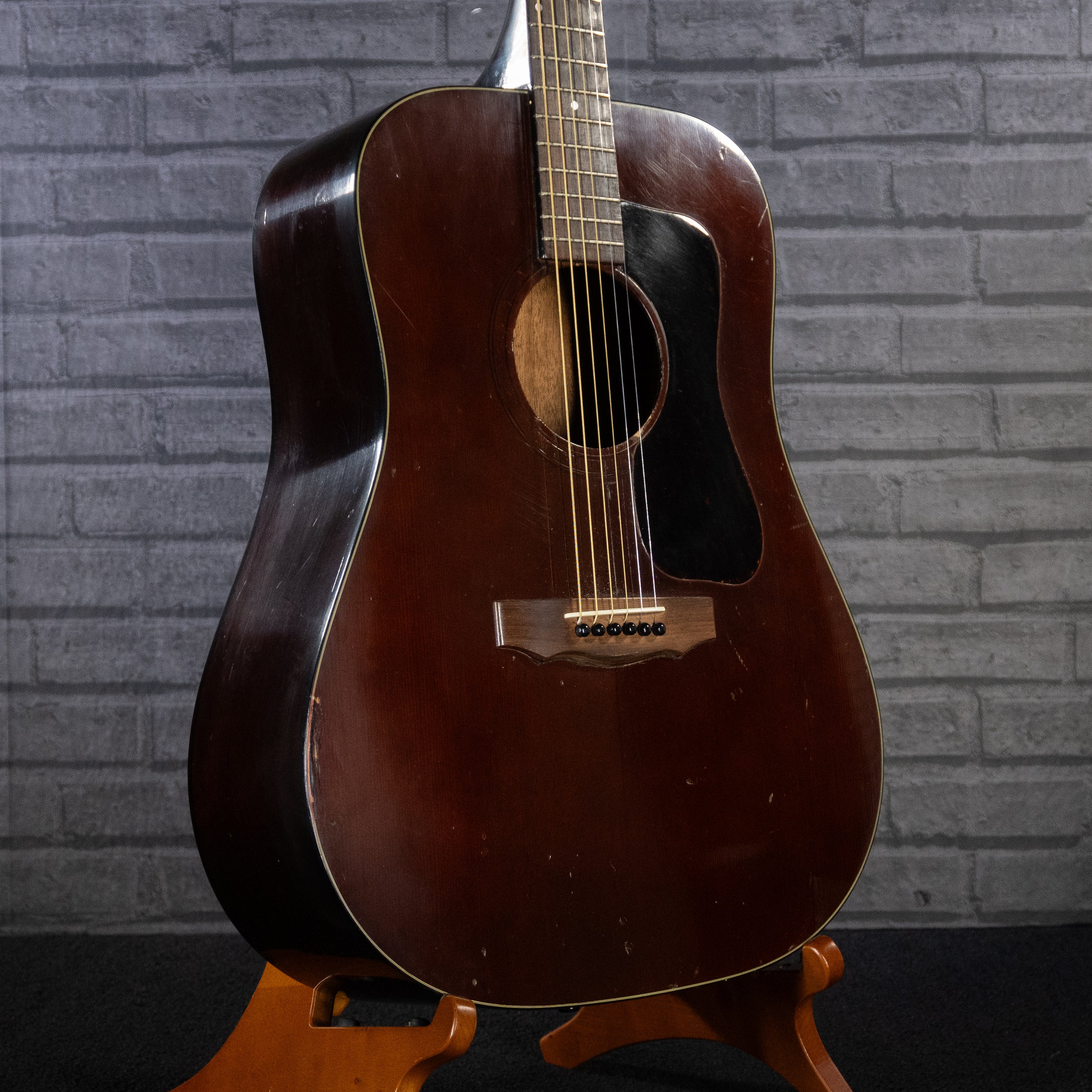 Guild D-25 Acoustic Guitar (Natural Mahogany) Vintage 1978 USED