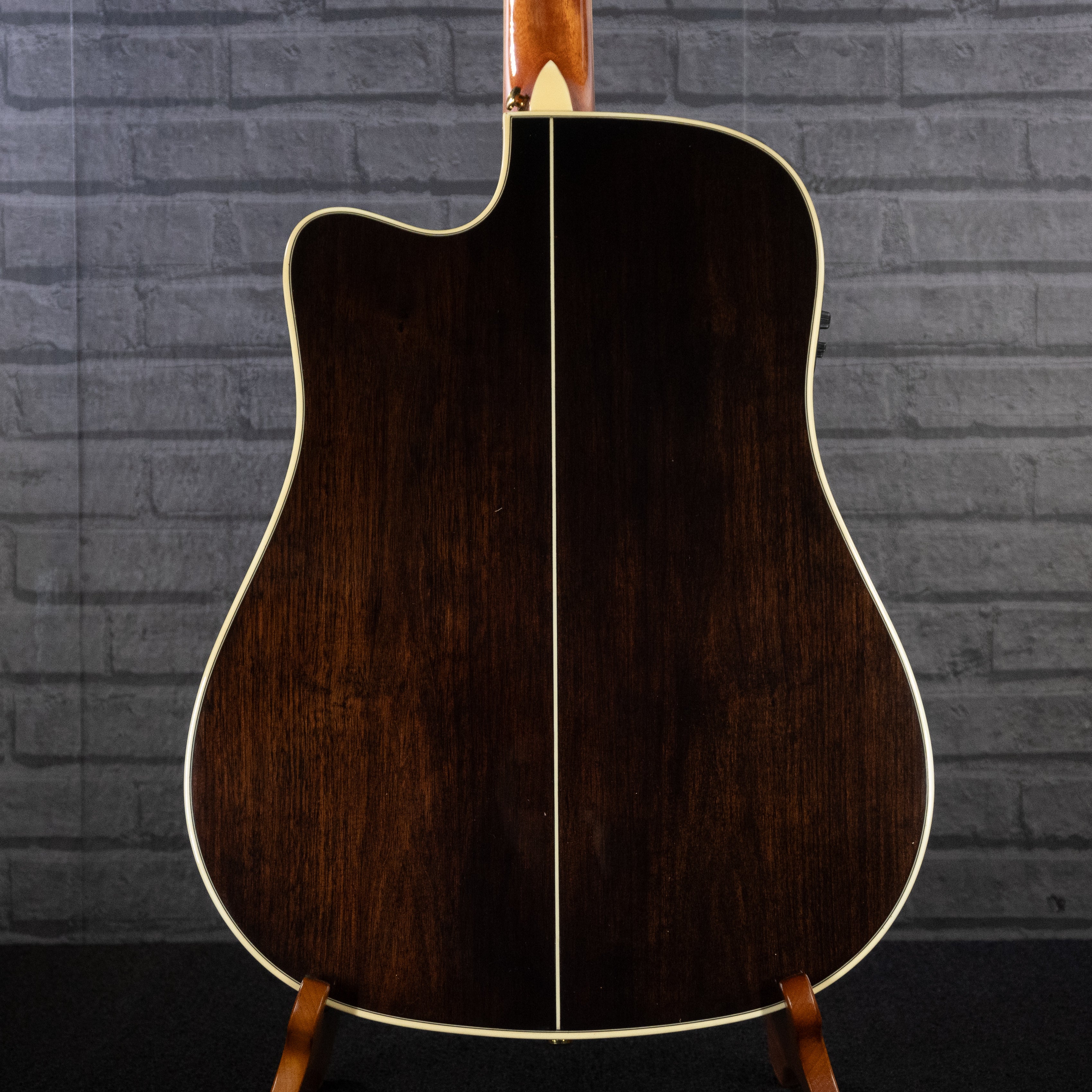 Tagima Canada Series Vancouver EQ Acoustic Guitar (Cherryburst)