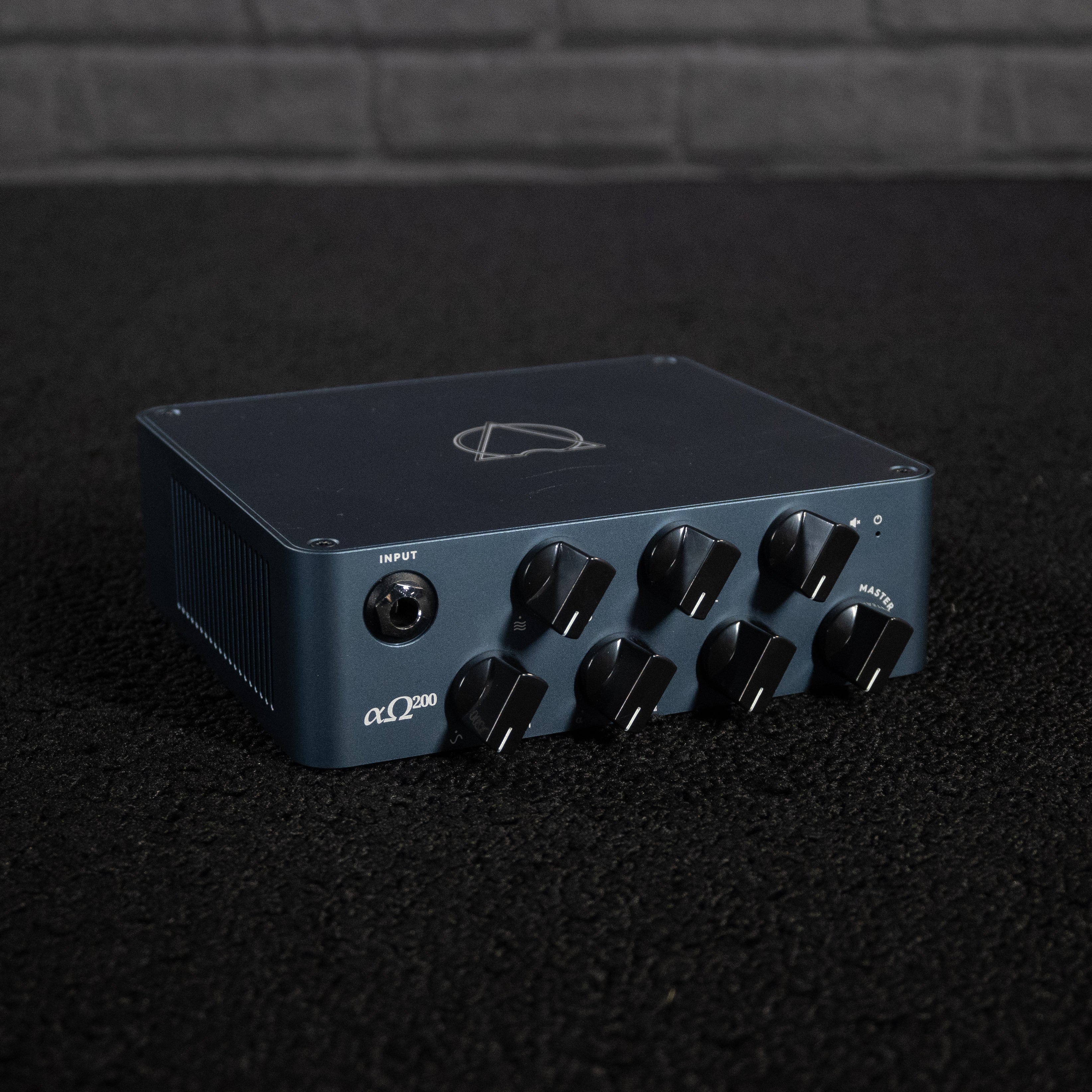 Darkglass Electronics Alpha-Omega 200 Bass Amplifier