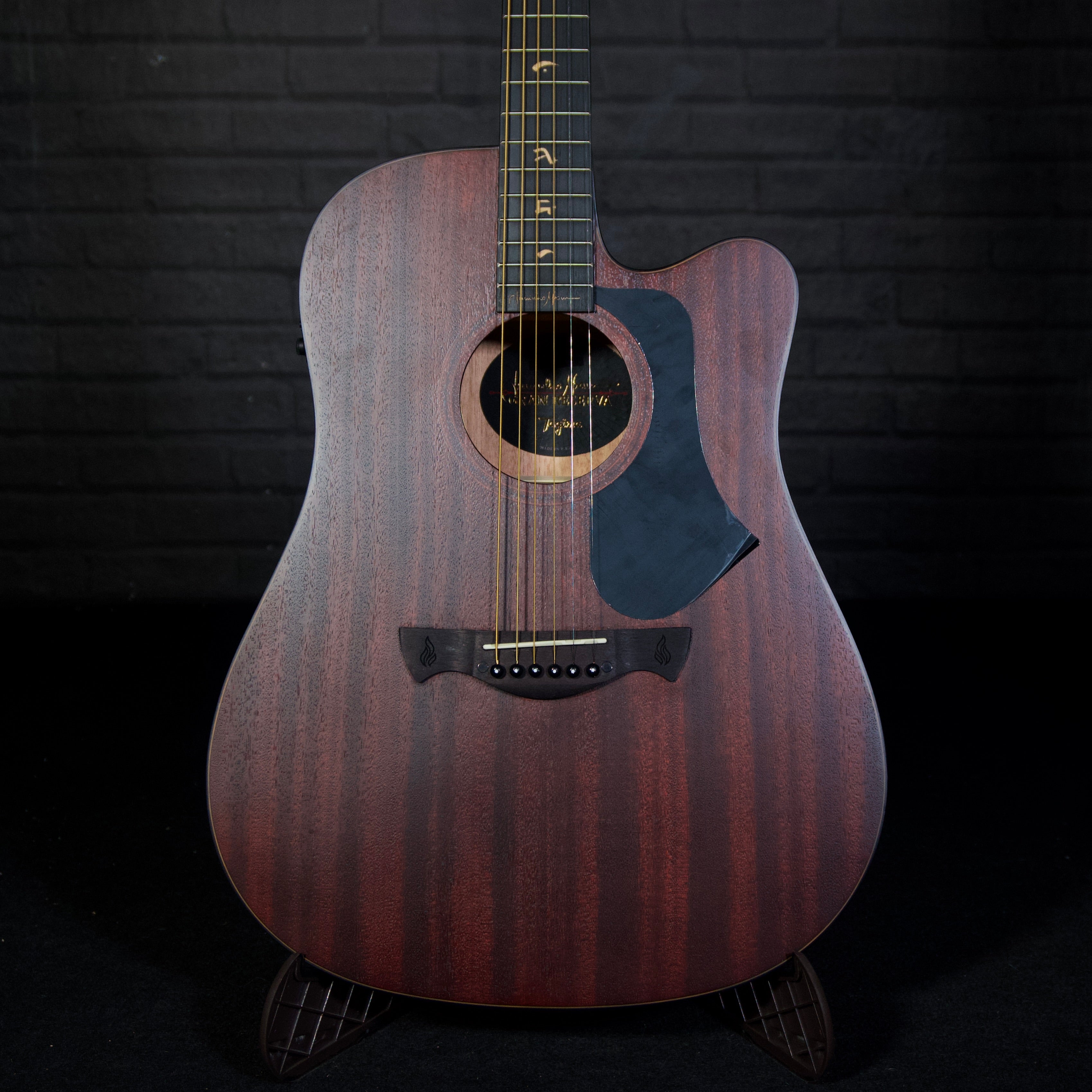 Tagima Juninho Afram Gran Reserva Dreadnought Acoustic/Electric Guitar