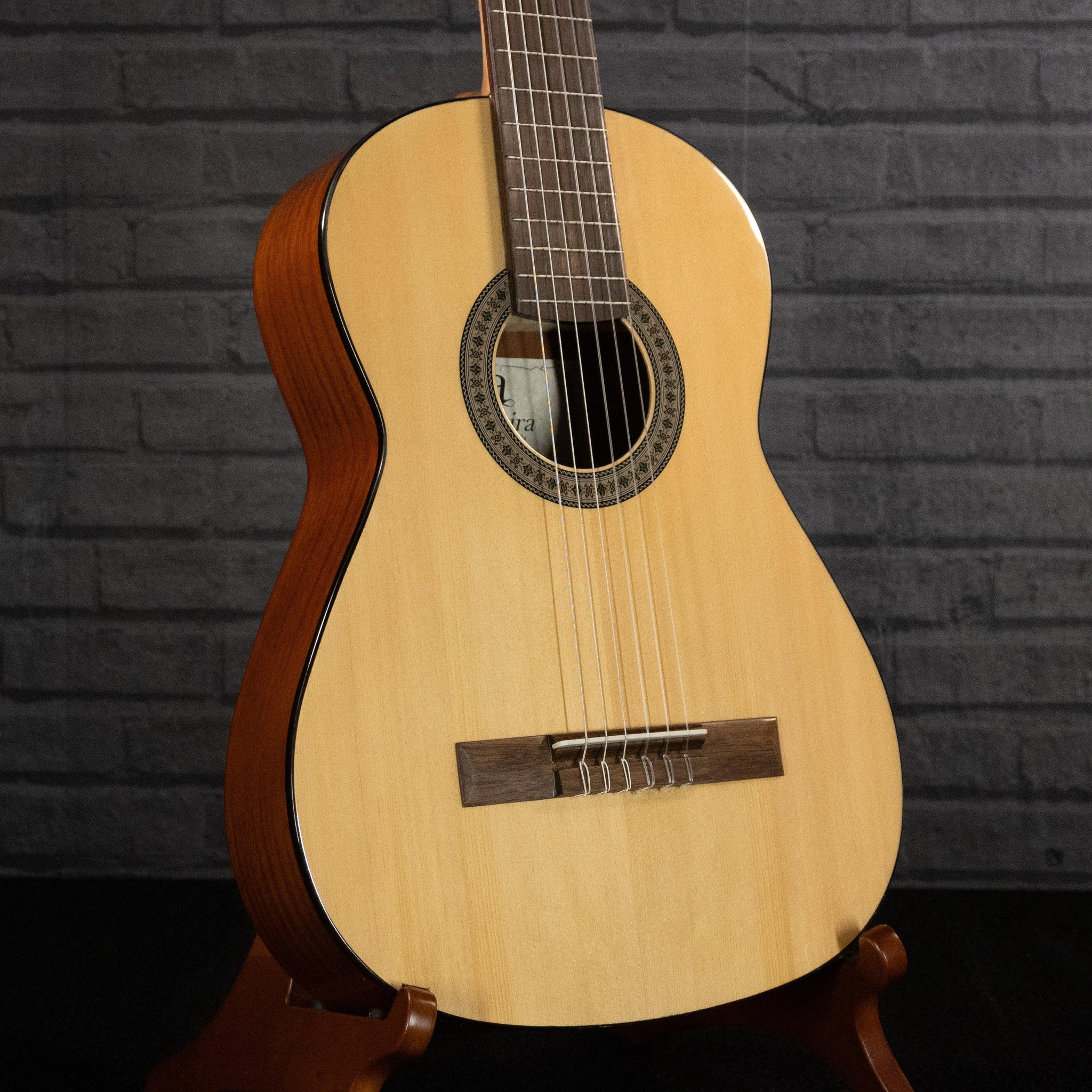 Alhambra 1C Classical Nylon Guitar freeshipping Impulse Music Co.