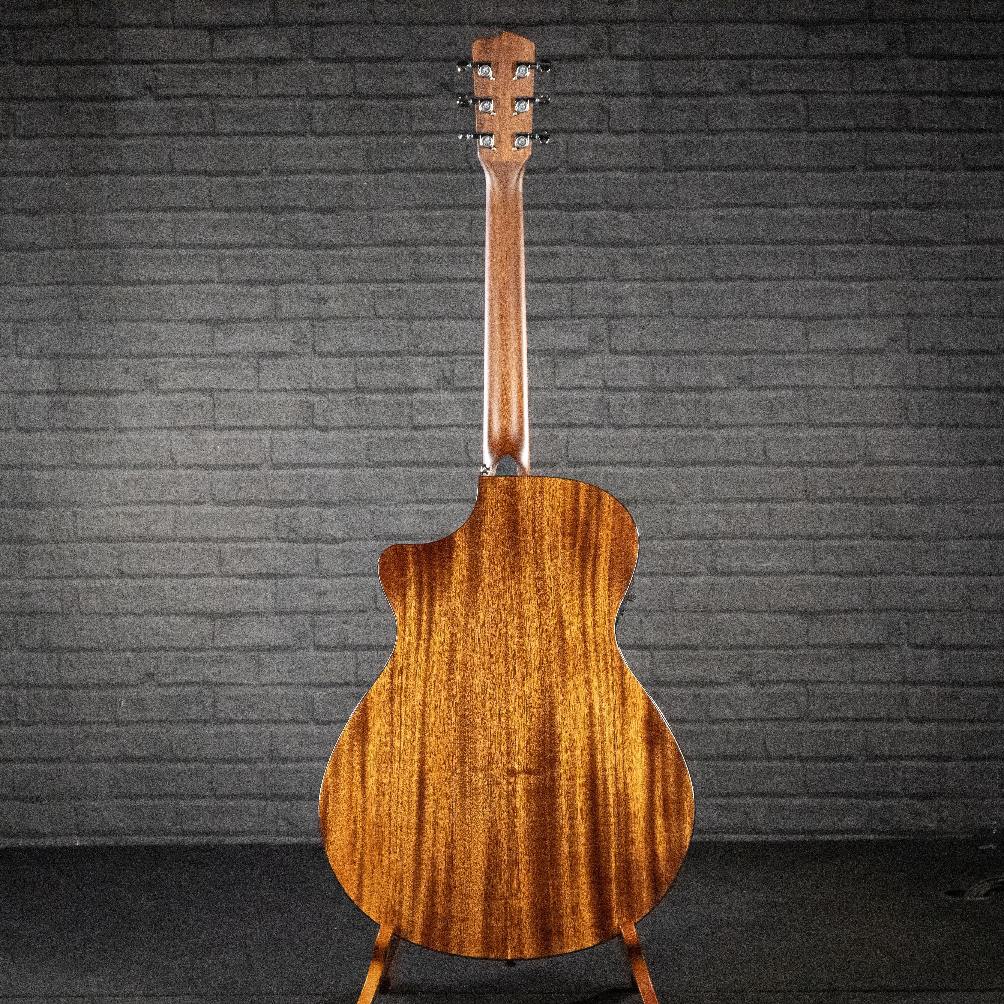 Breedlove Discovery S Concerto Edgeburst CE (European-African Mahogany) - Impulse Music Co.