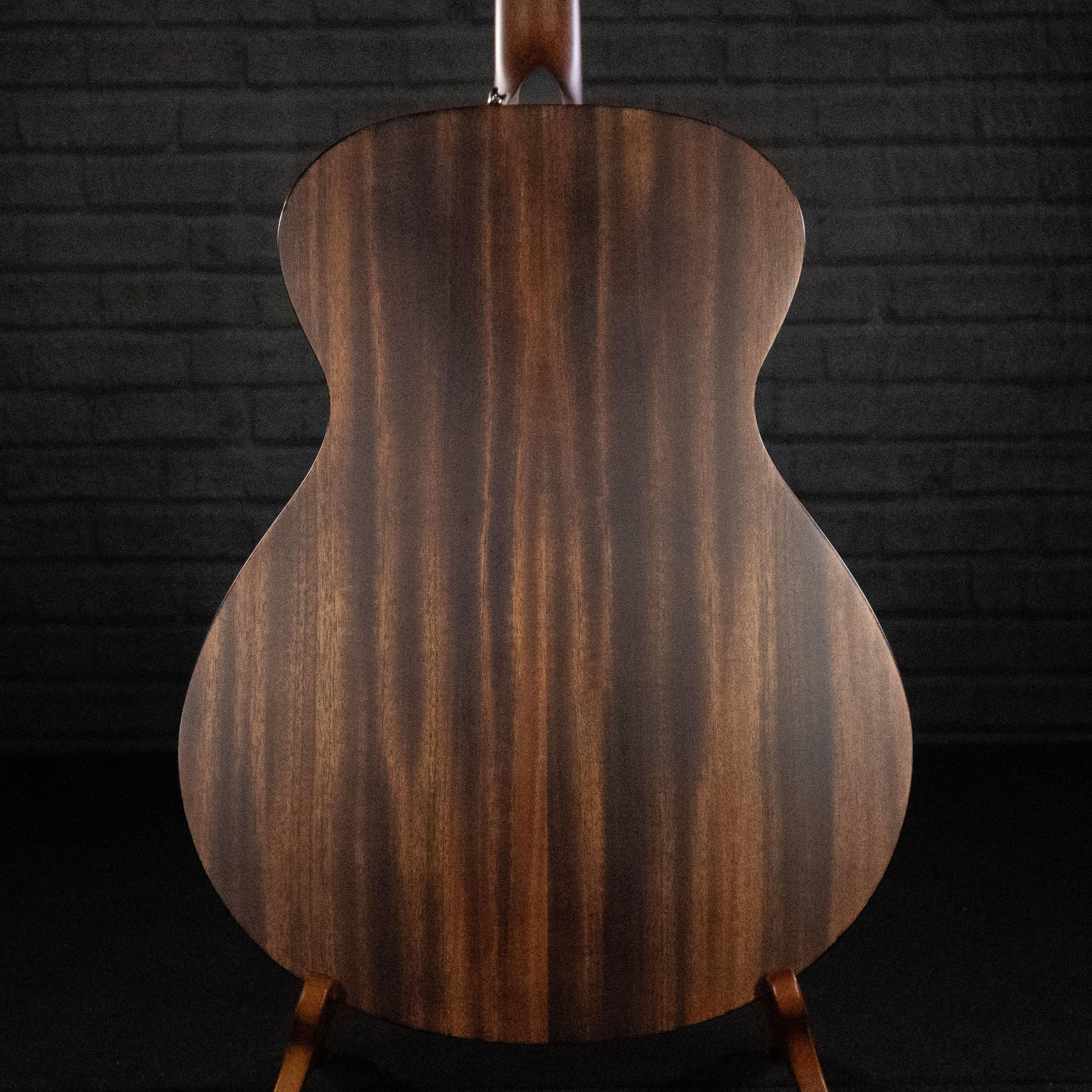 Breedlove Discovery S Concerto (European Spruce-African Mahogany) - Impulse Music Co.