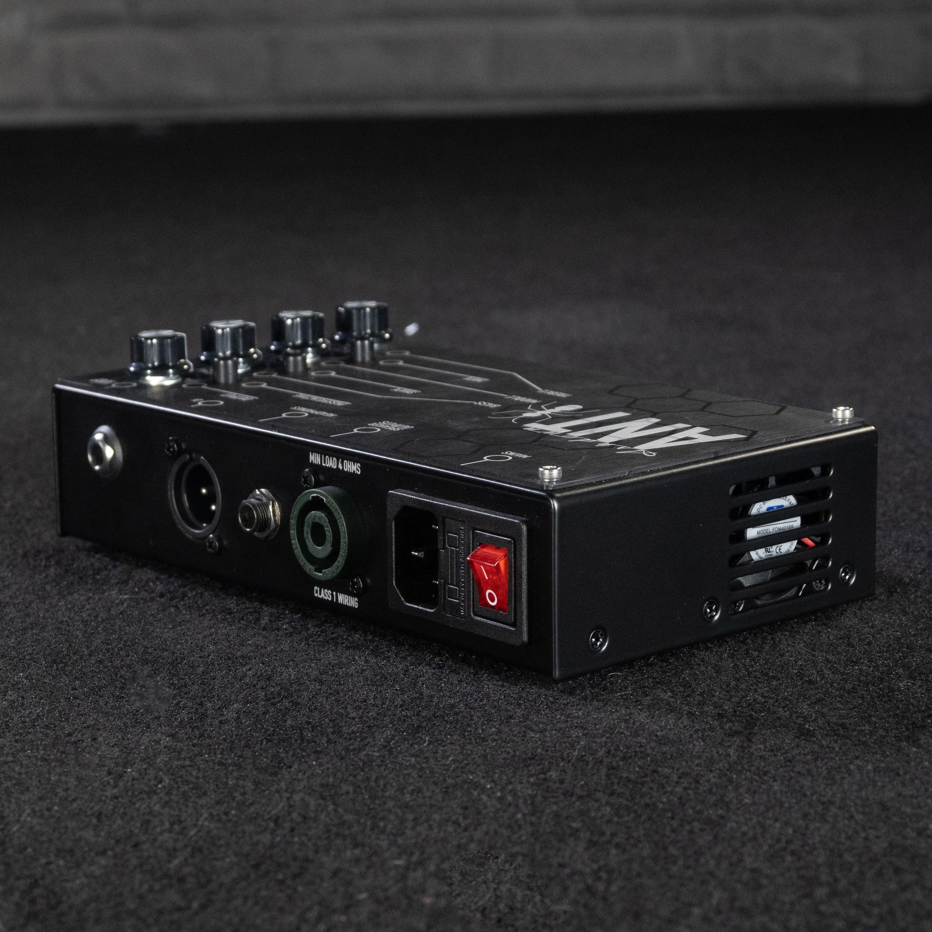 Ashdown Engineering The Ant Pedalboard Bass-Amp - Impulse Music Co.