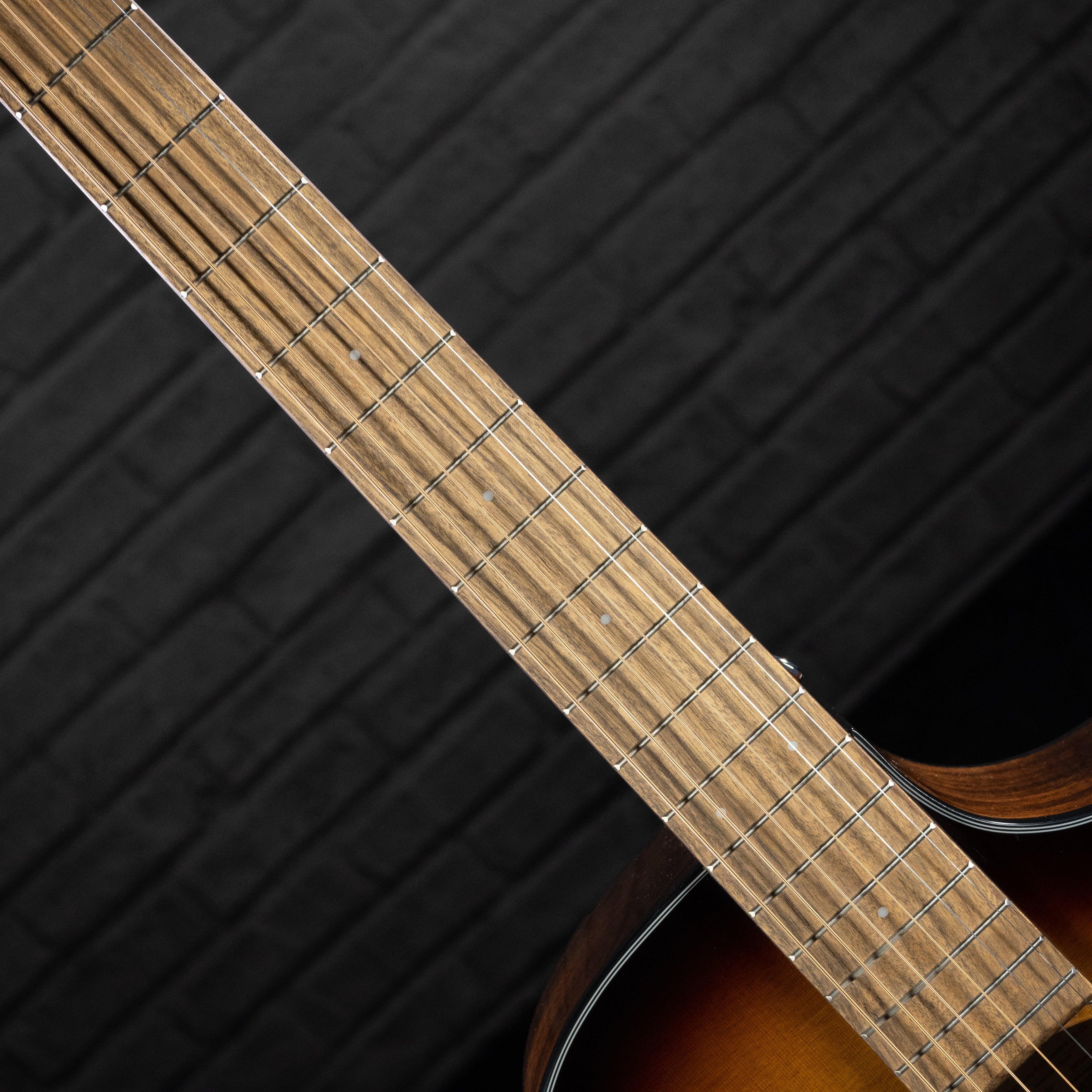 Breedlove Discovery S Concertina Edgeburst CE B-STOCK - Impulse Music Co.