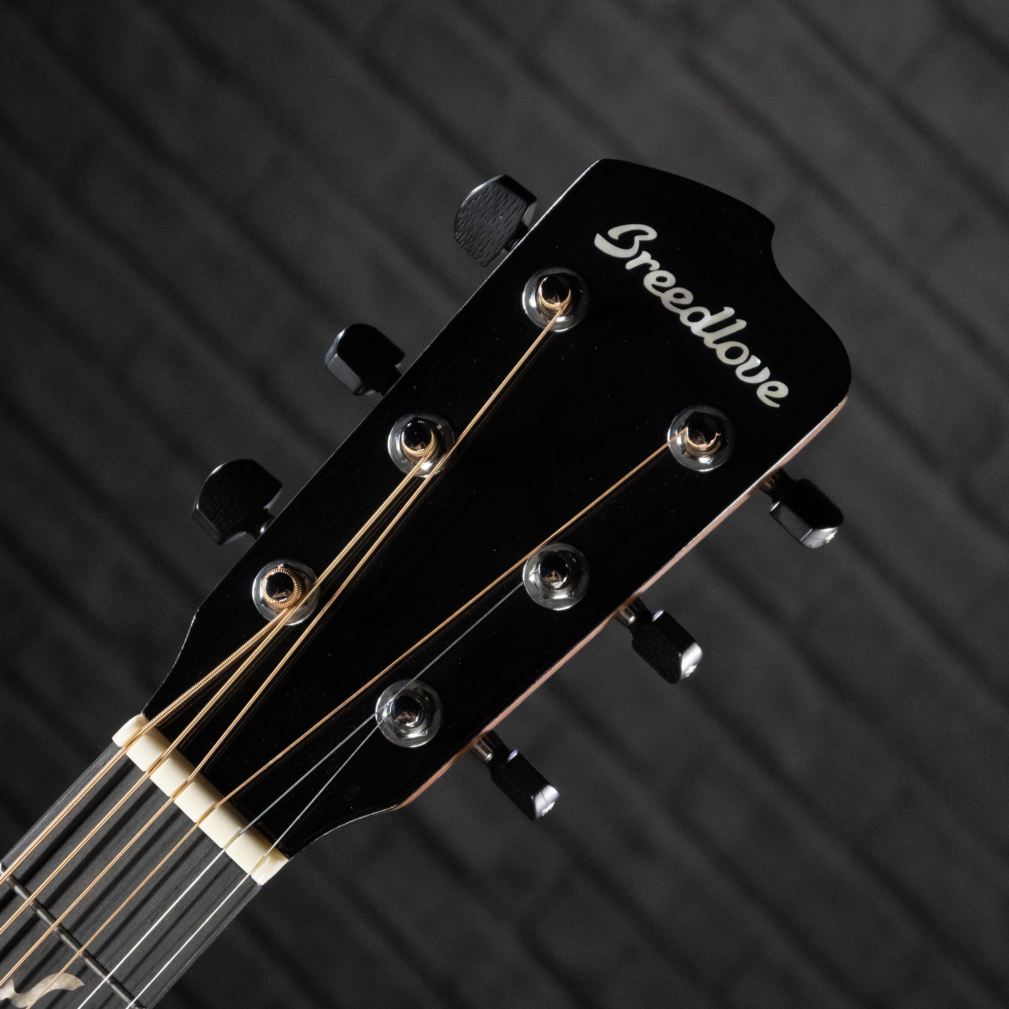 Breedlove Jeff Bridges Signature Concert Copper E (B-STOCK) - Impulse Music Co.