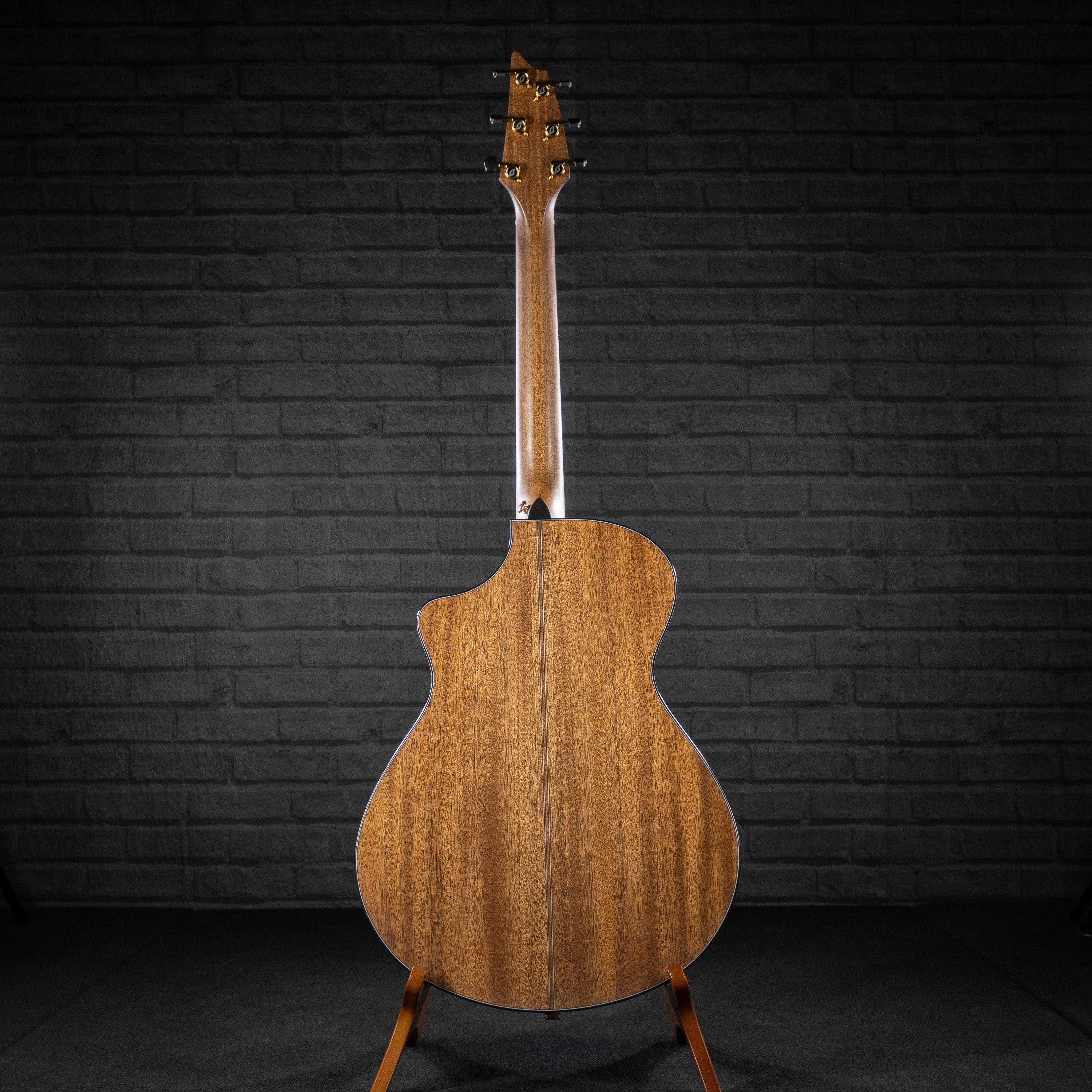 Breedlove Performer Concert Bourbon CE (B-STOCK) - Impulse Music Co.