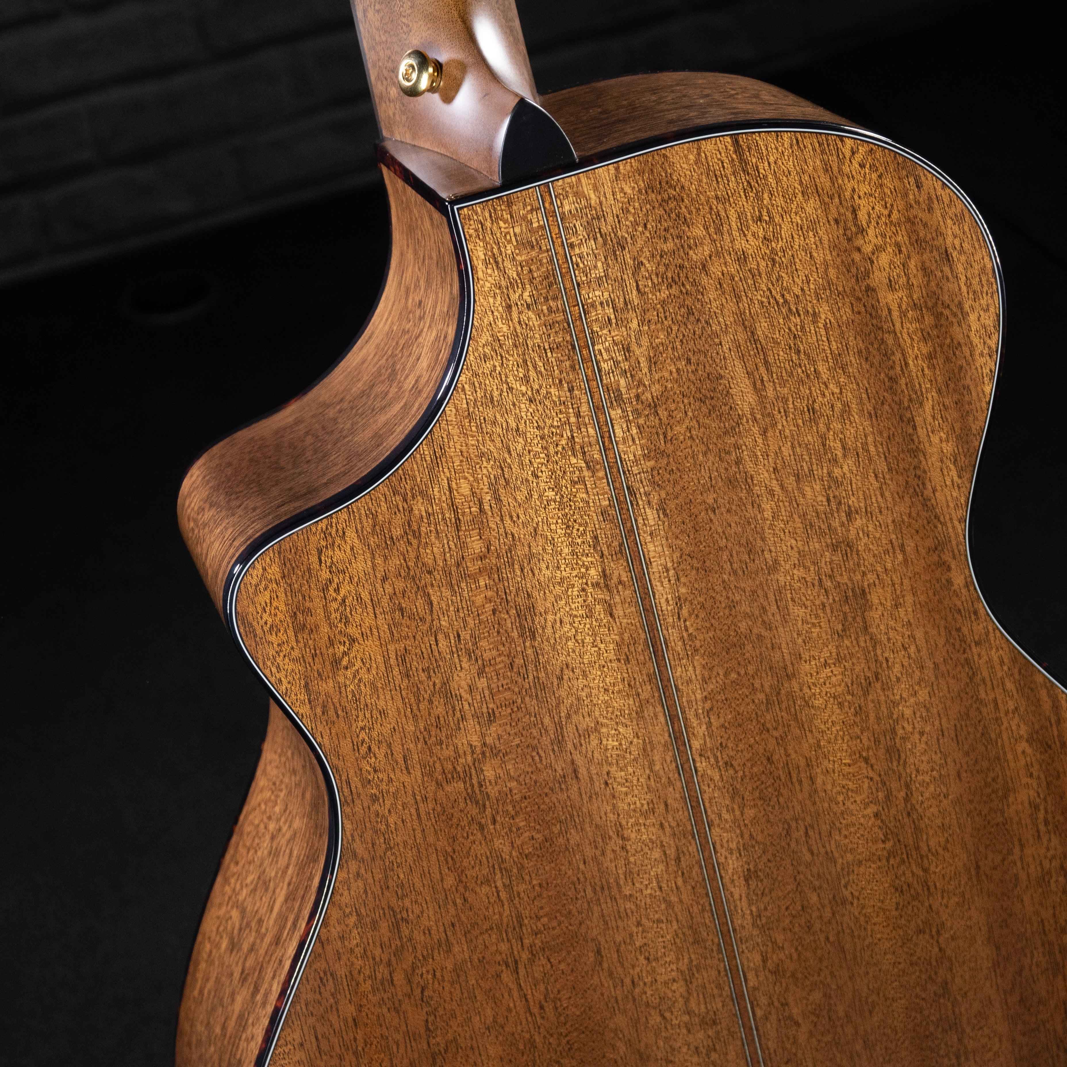 Breedlove Performer Concert Bourbon CE (B-STOCK) - Impulse Music Co.