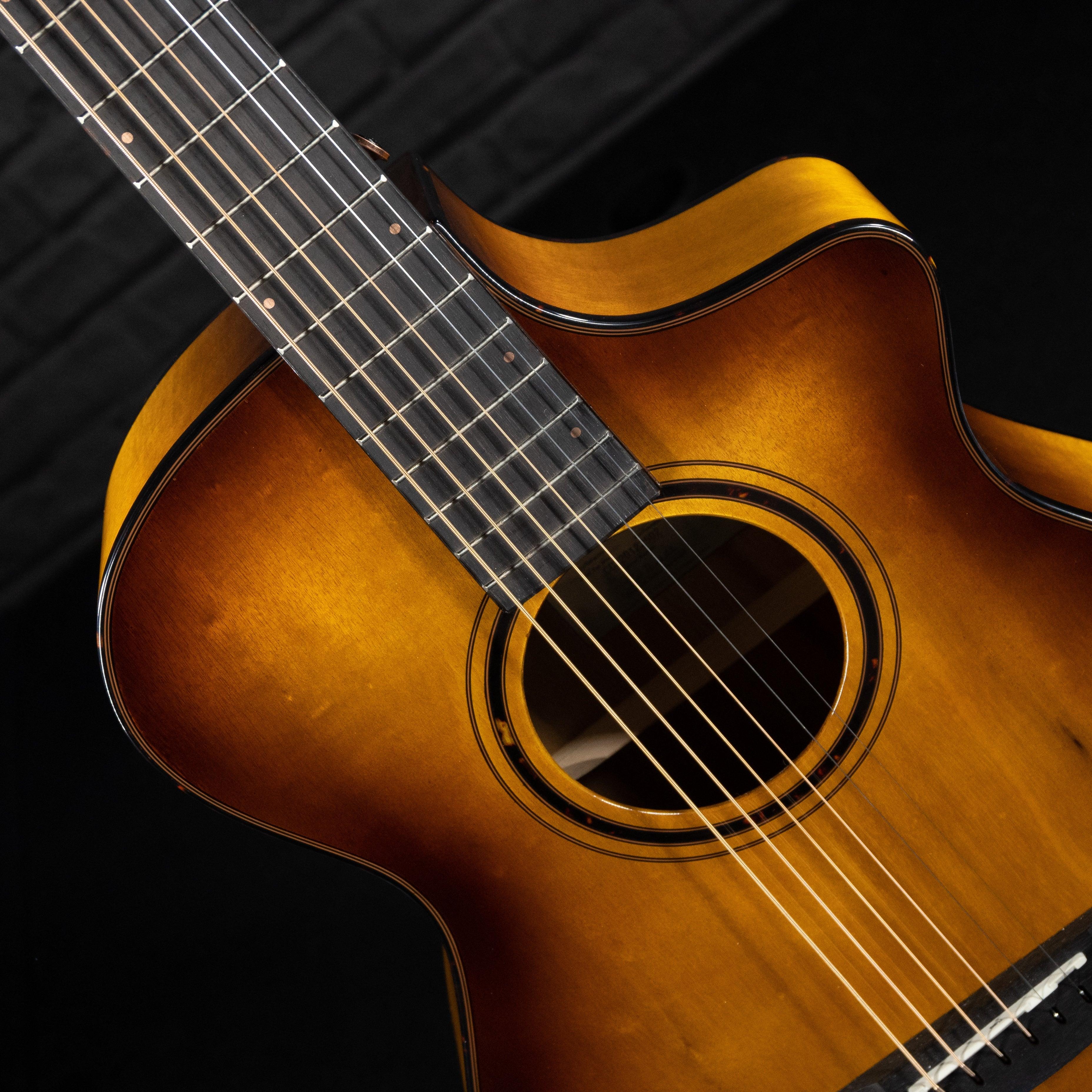 Breedlove Pursuit Exotic S Concertina Tiger's Eye CE B-STOCK - Impulse Music Co.