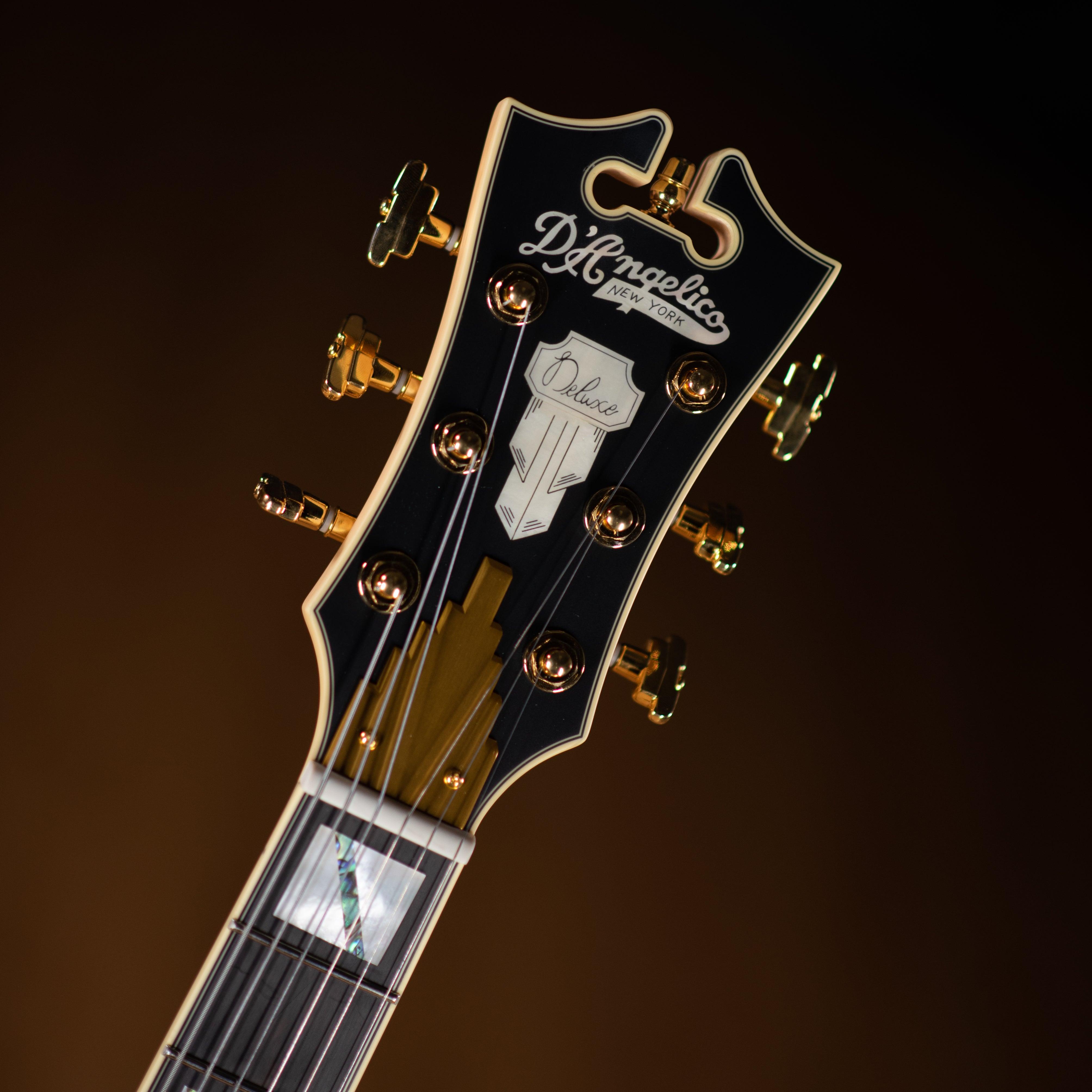 D'Angelico Deluxe Brighton Walnut Satin - Impulse Music Co.