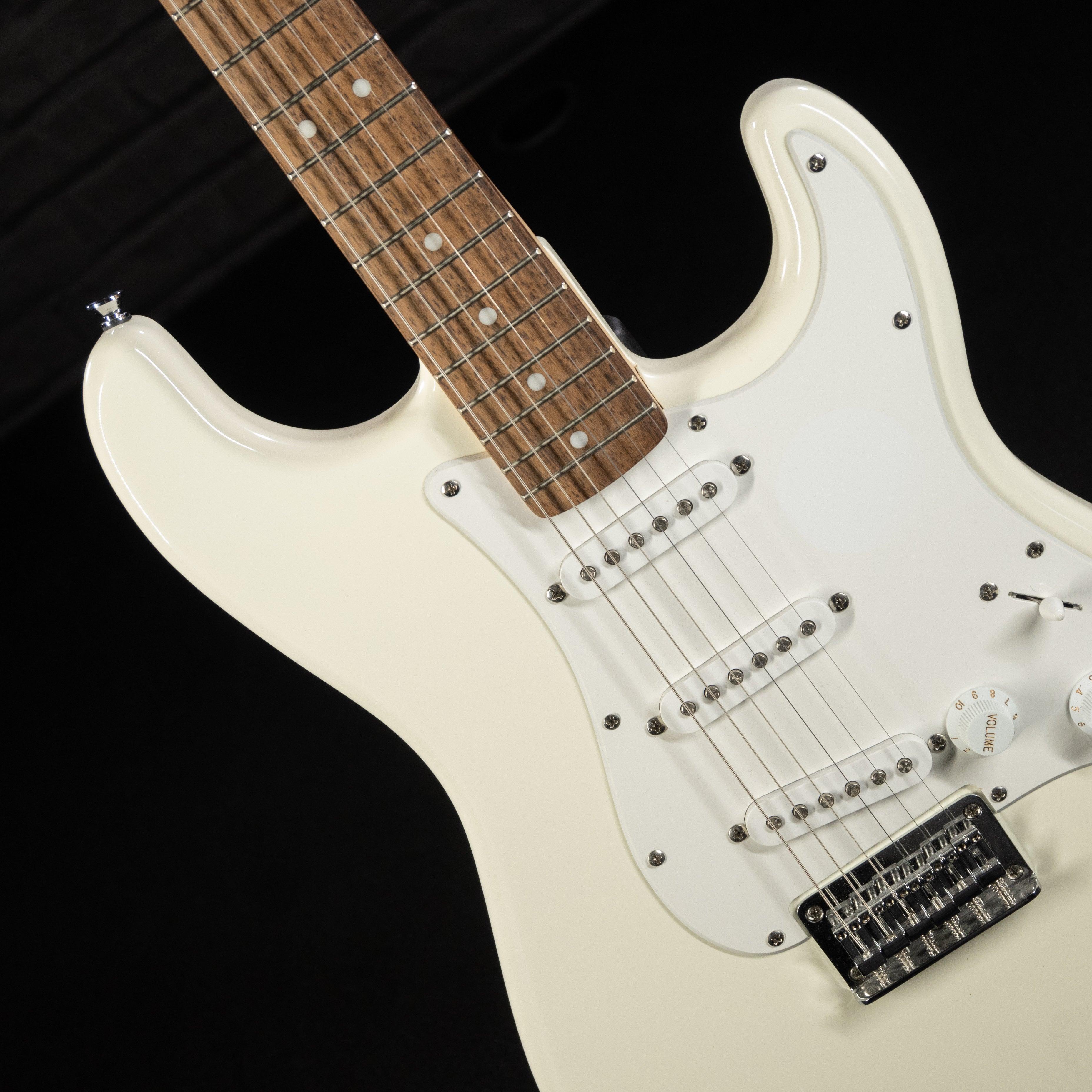 Fender Squier Bullet Stratocaster White - Impulse Music Co.