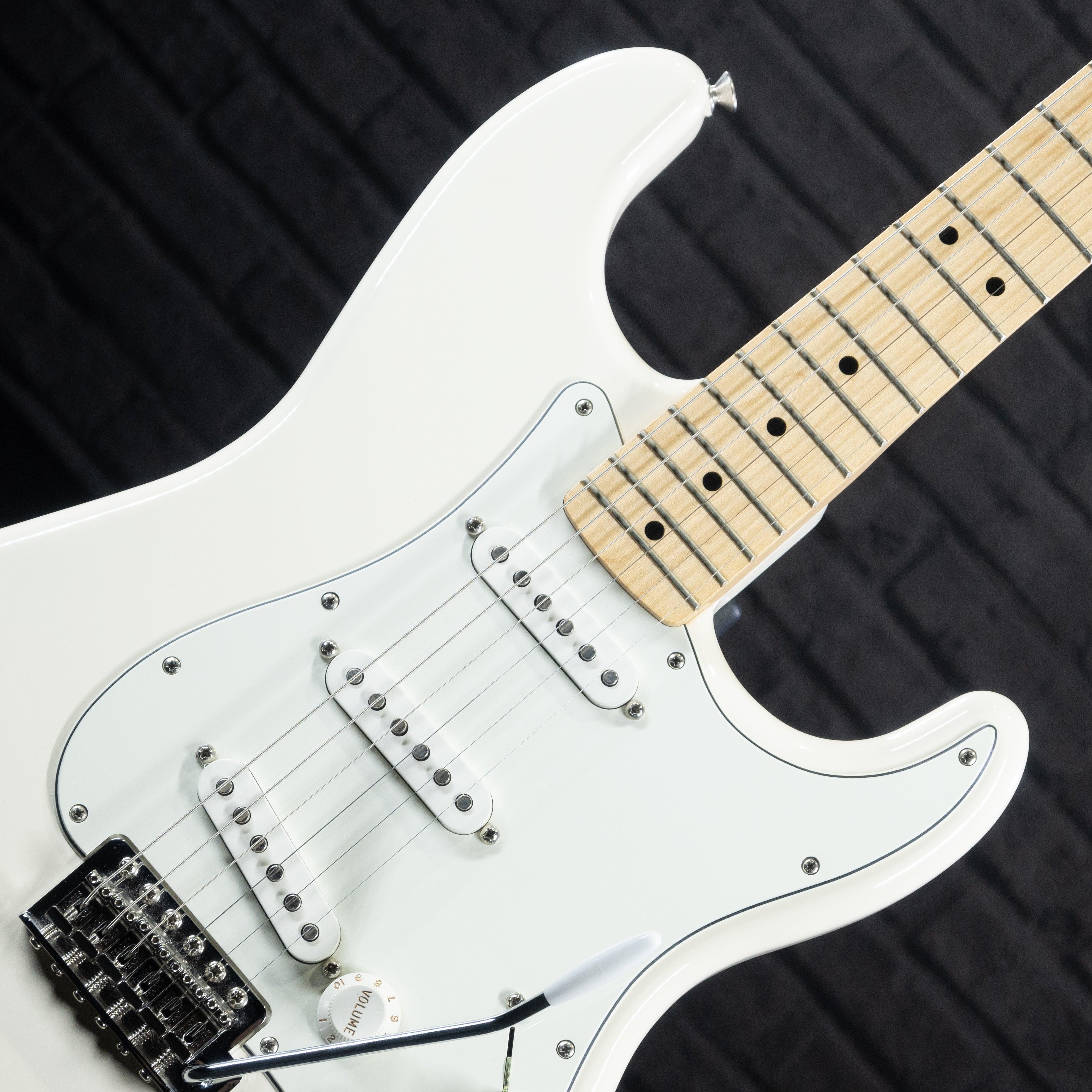 Fender Stratocaster MIM Arctic White USED - Impulse Music Co.