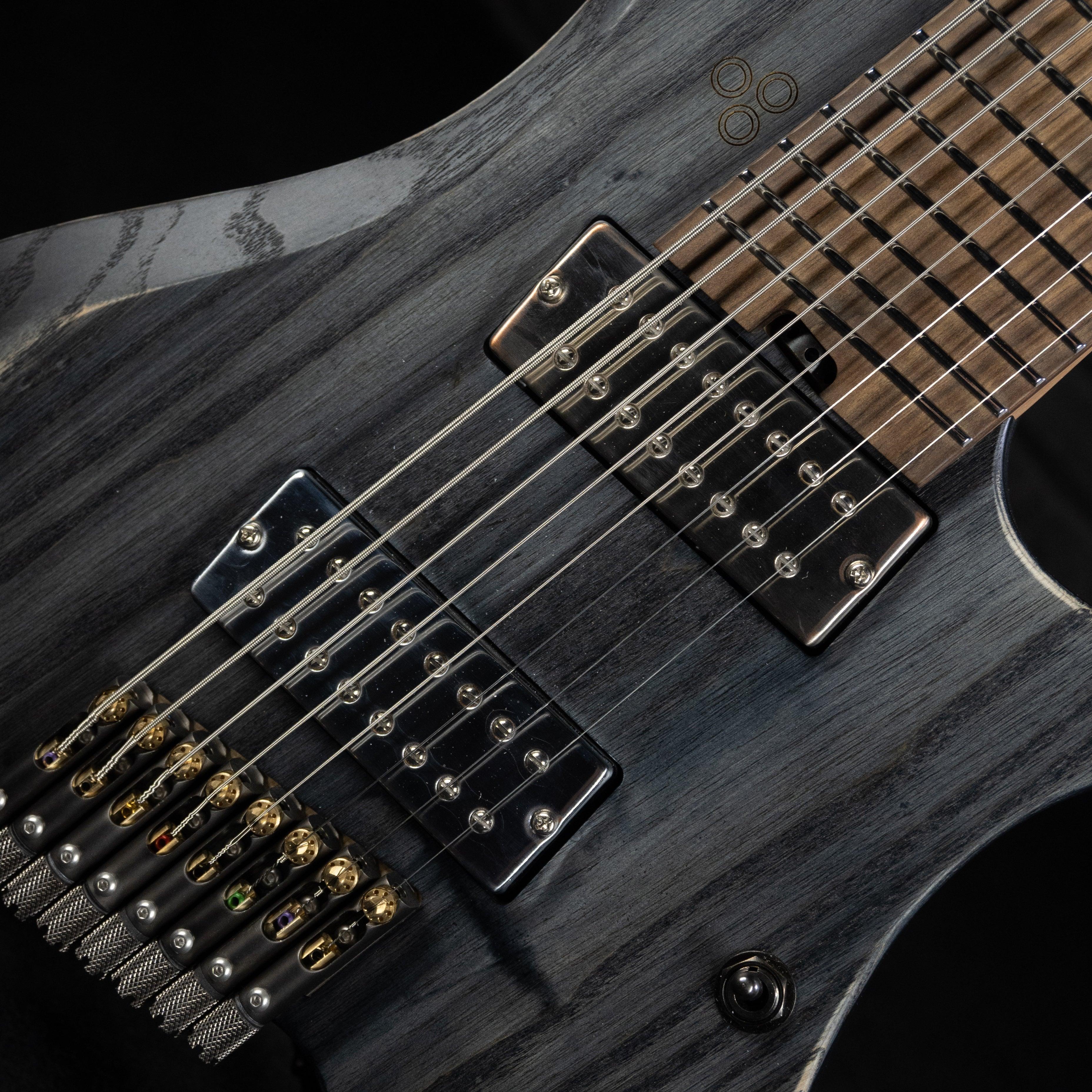 GOC Ilumina Headless Guitar 8 String IH8ROB (Relic Obsidian) - Impulse Music Co.