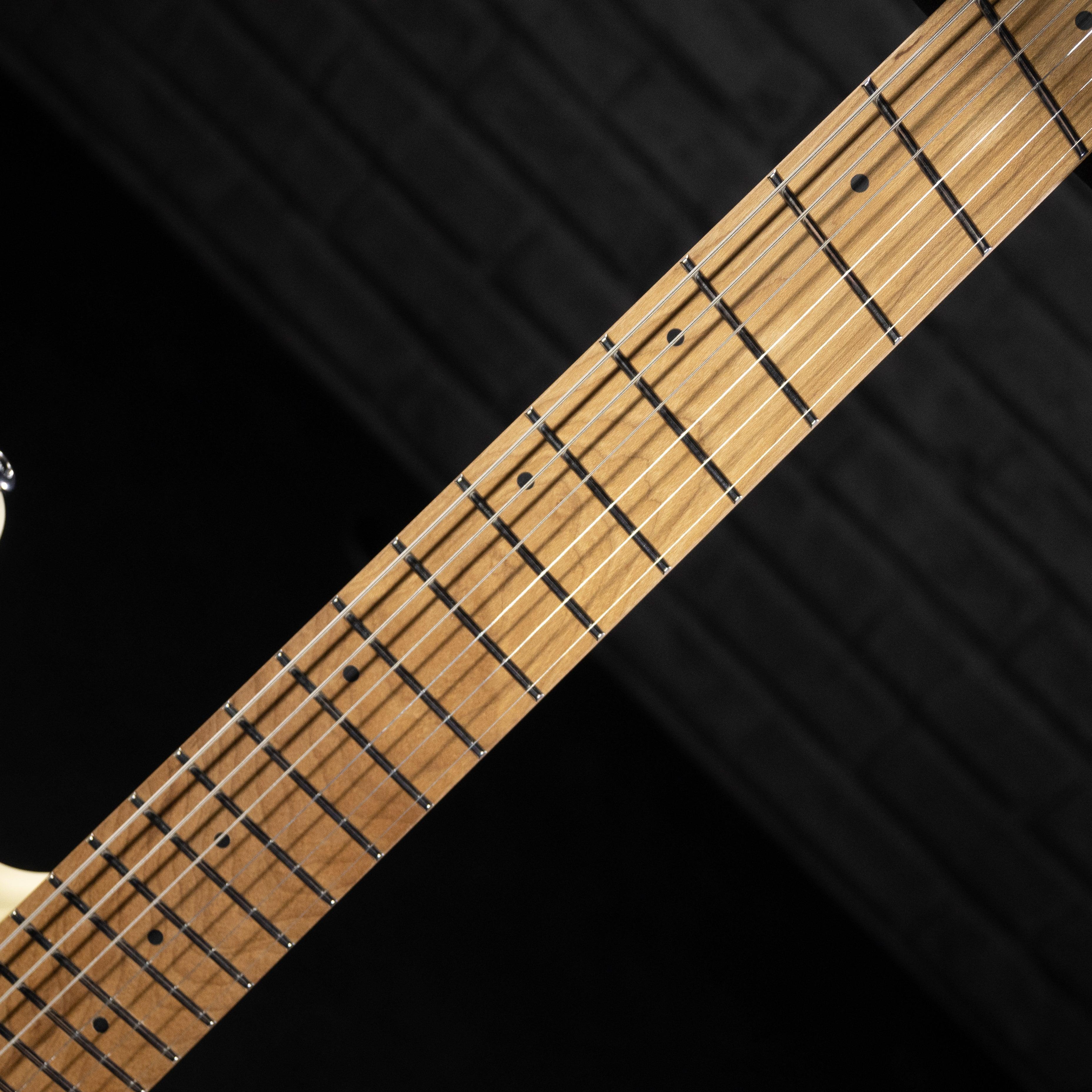 GOC Ren 6 Headless 6-String (Cream) - Impulse Music Co.