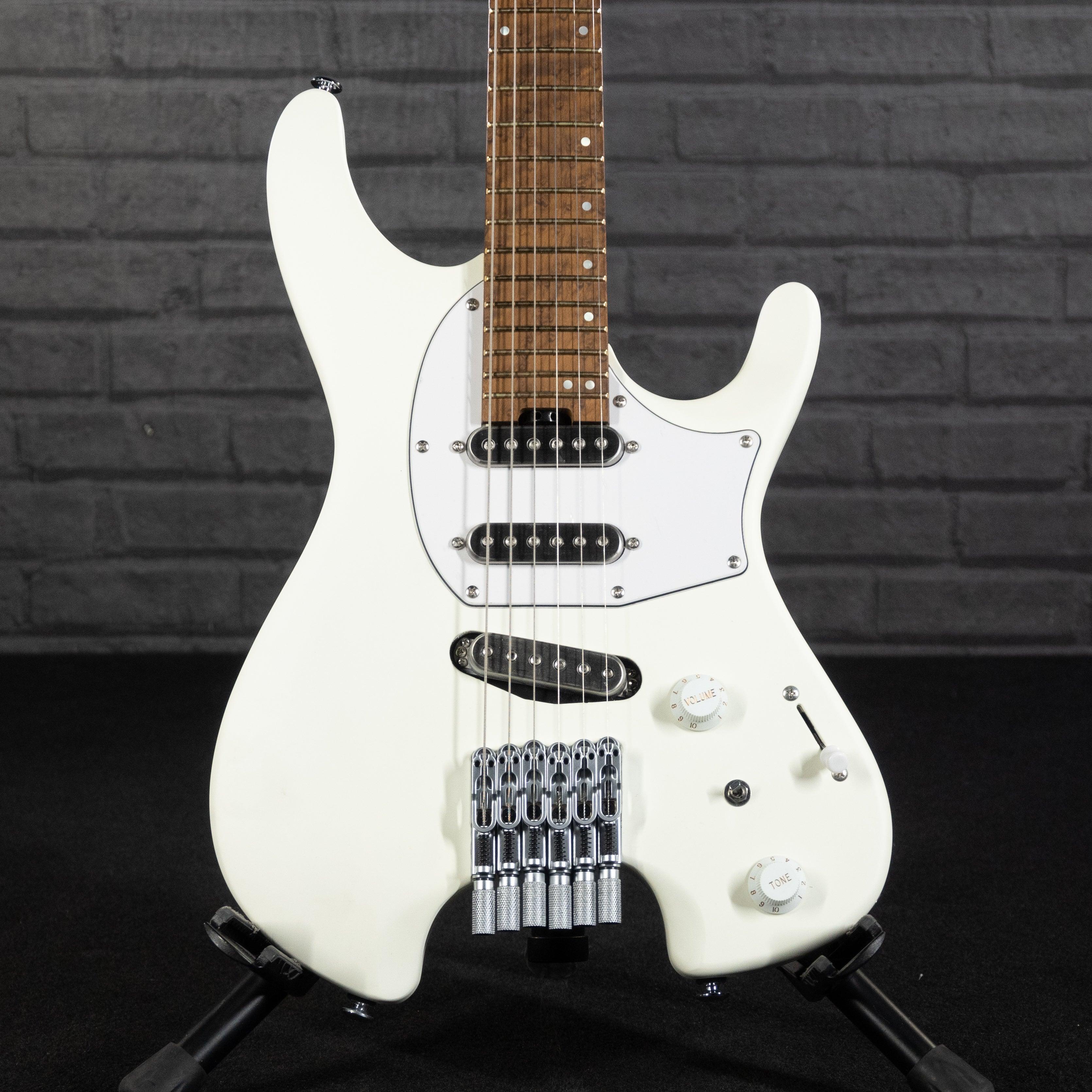 Ibanez ICHI10 Ichika Nito Signature Headless Electric Guitar (Vintage White Matte) B-STOCK - Impulse Music Co.