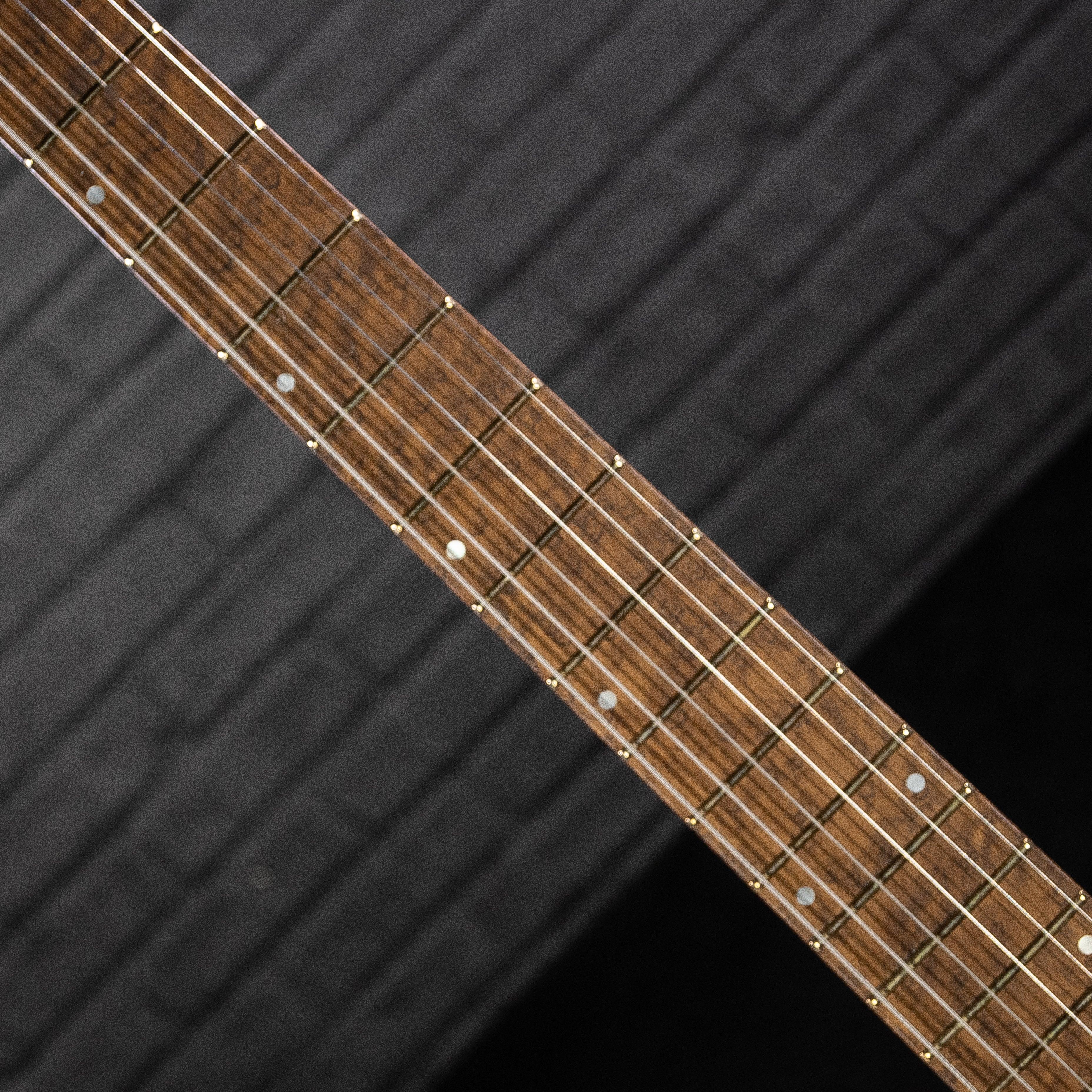 Ibanez ICHI10 Ichika Nito Signature Headless Electric Guitar (Vintage White Matte) B-STOCK - Impulse Music Co.