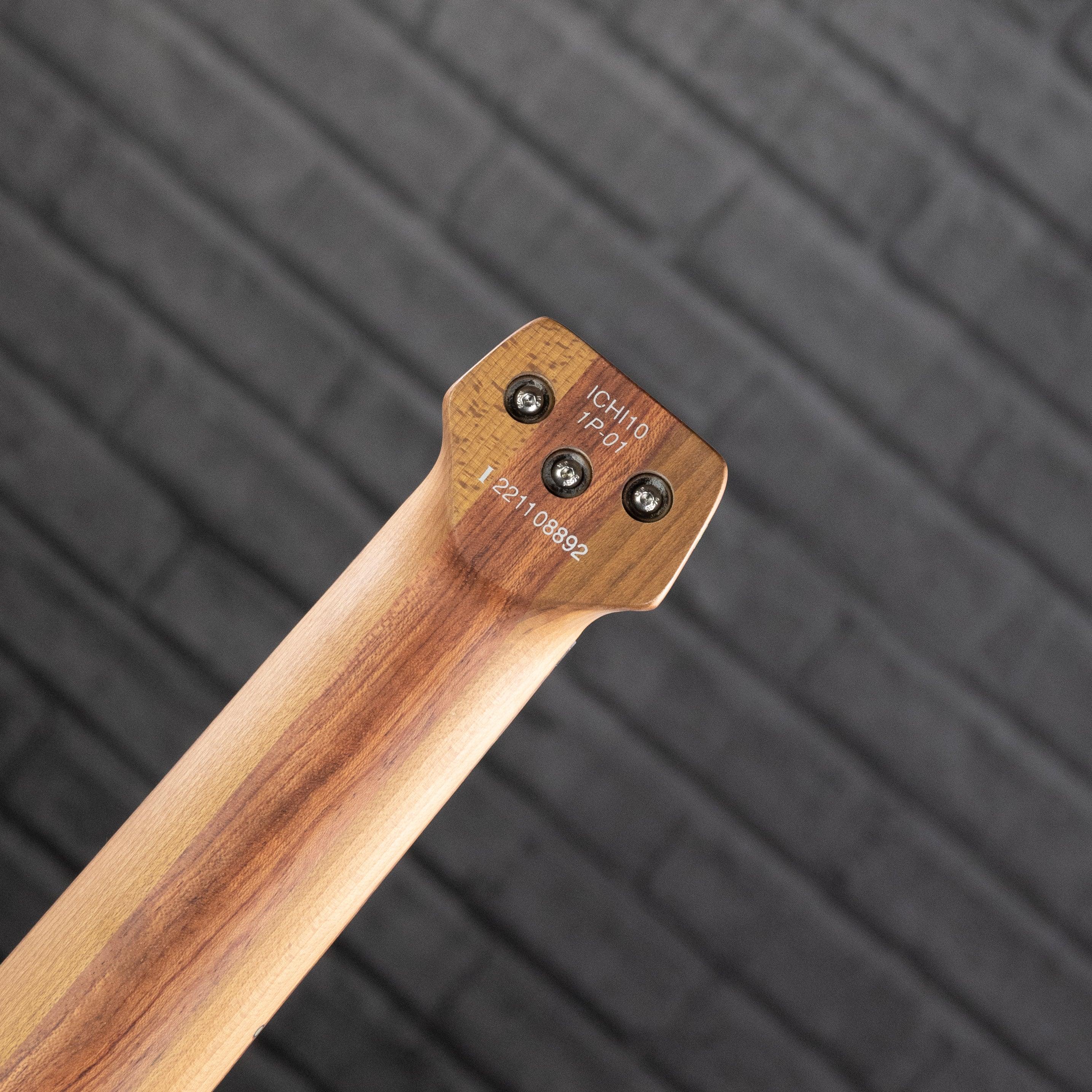 Ibanez ICHI10 Ichika Nito Signature Headless Electric Guitar (Vintage White Matte) B-STOCK - Impulse Music Co.