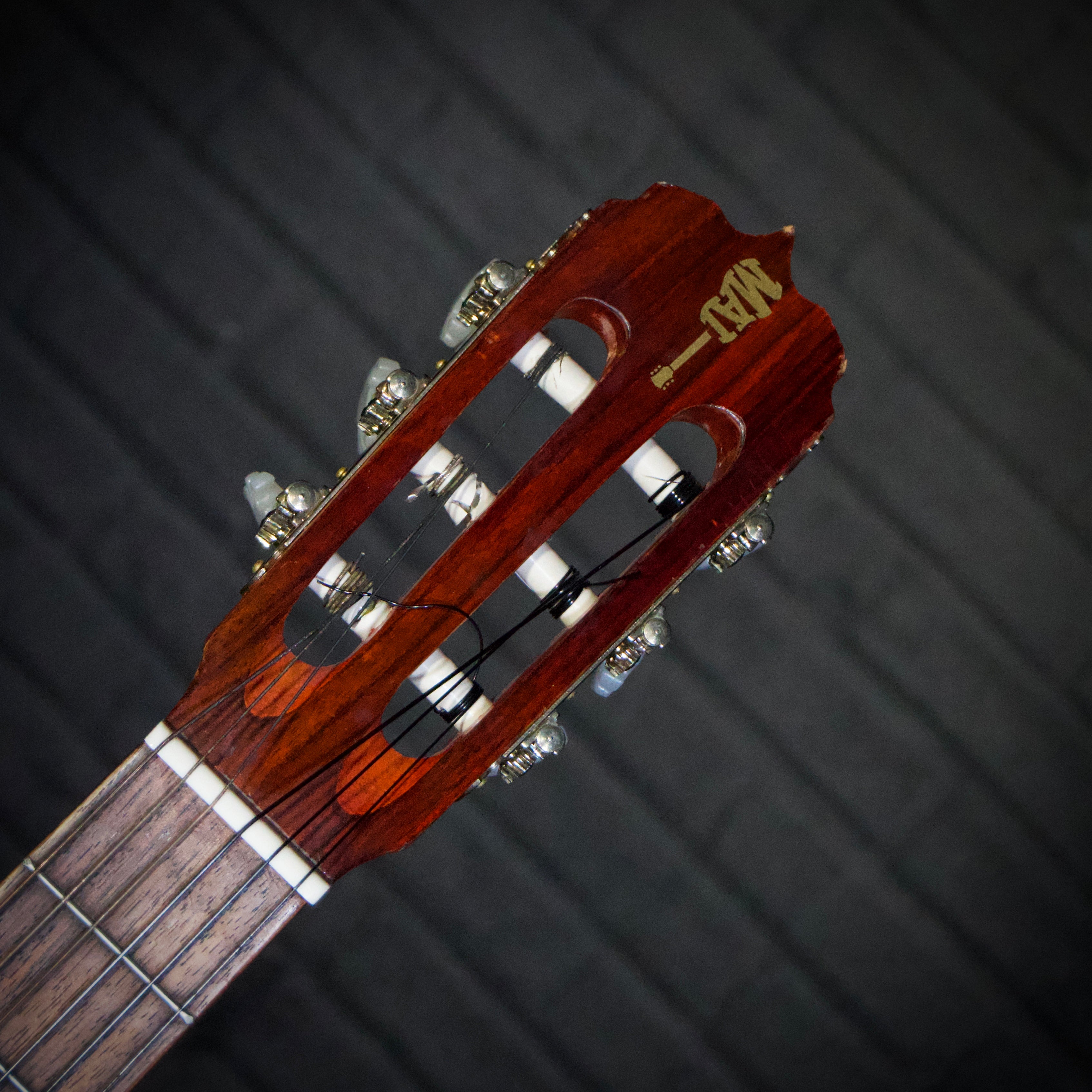 Nameless 'MAI' Classical Guitar w/ Case [USED]