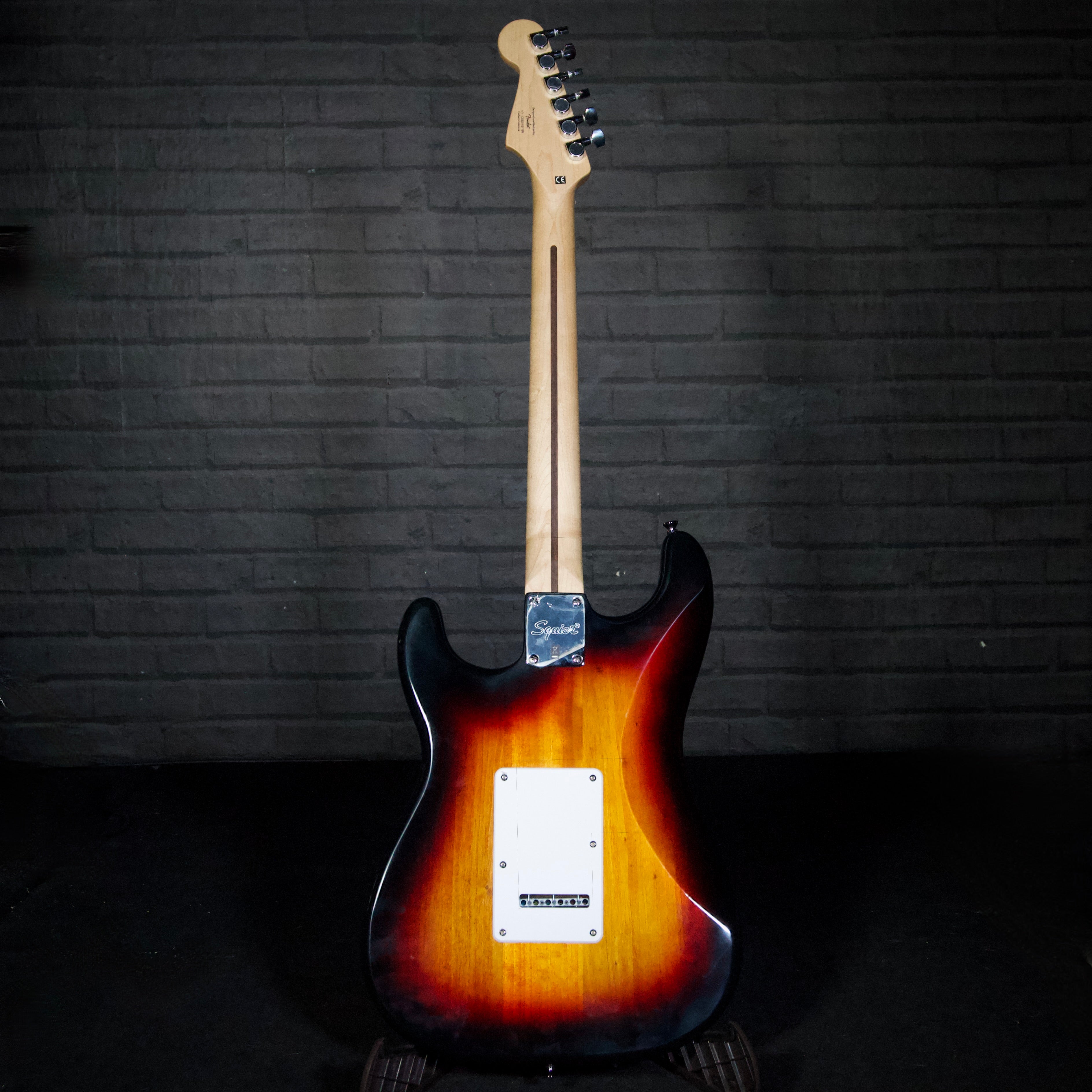 Squier Stratocaster Electric Guitar (Sunburst) w/ Amp [USED]