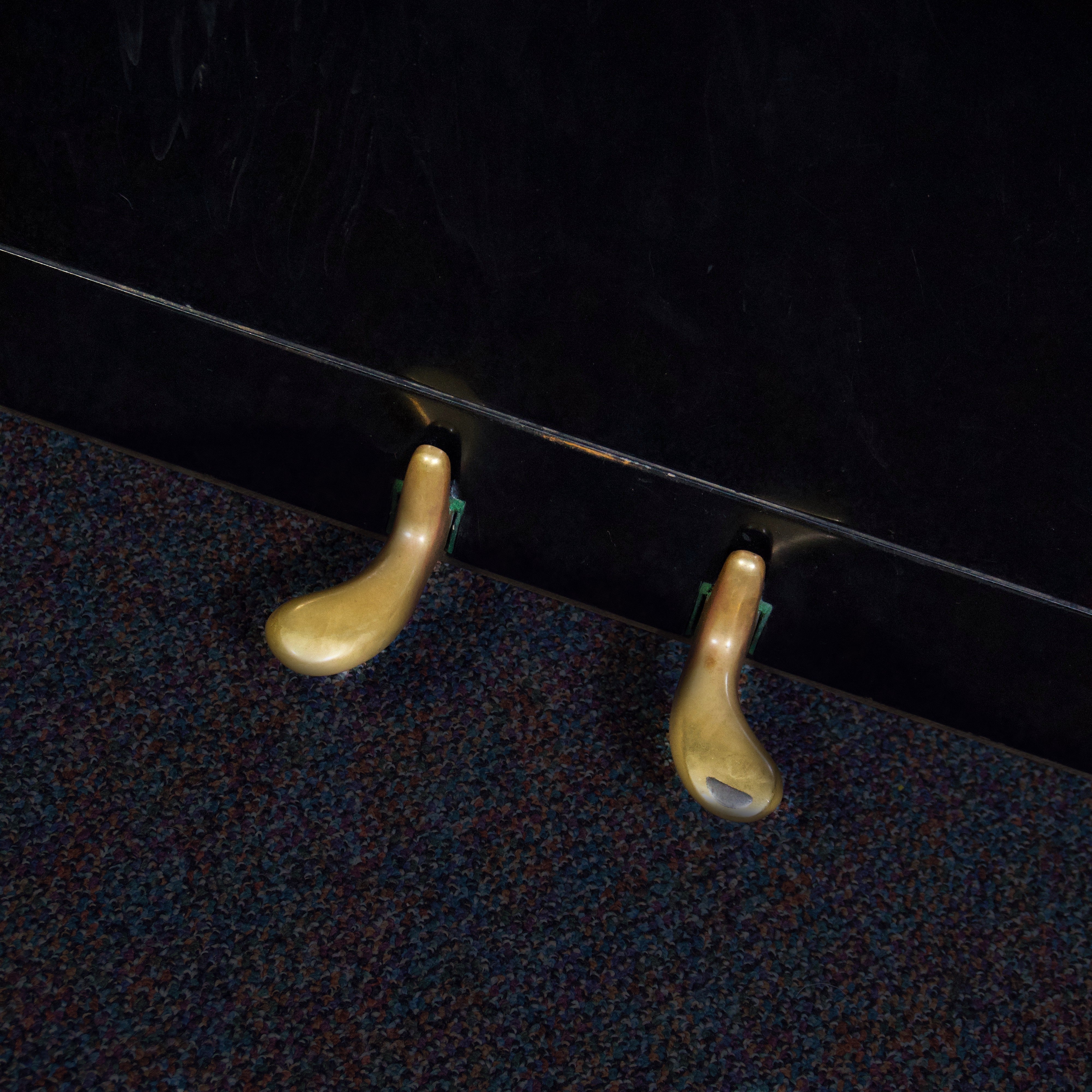 Yamaha U1 Upright Piano (Black) [USED]