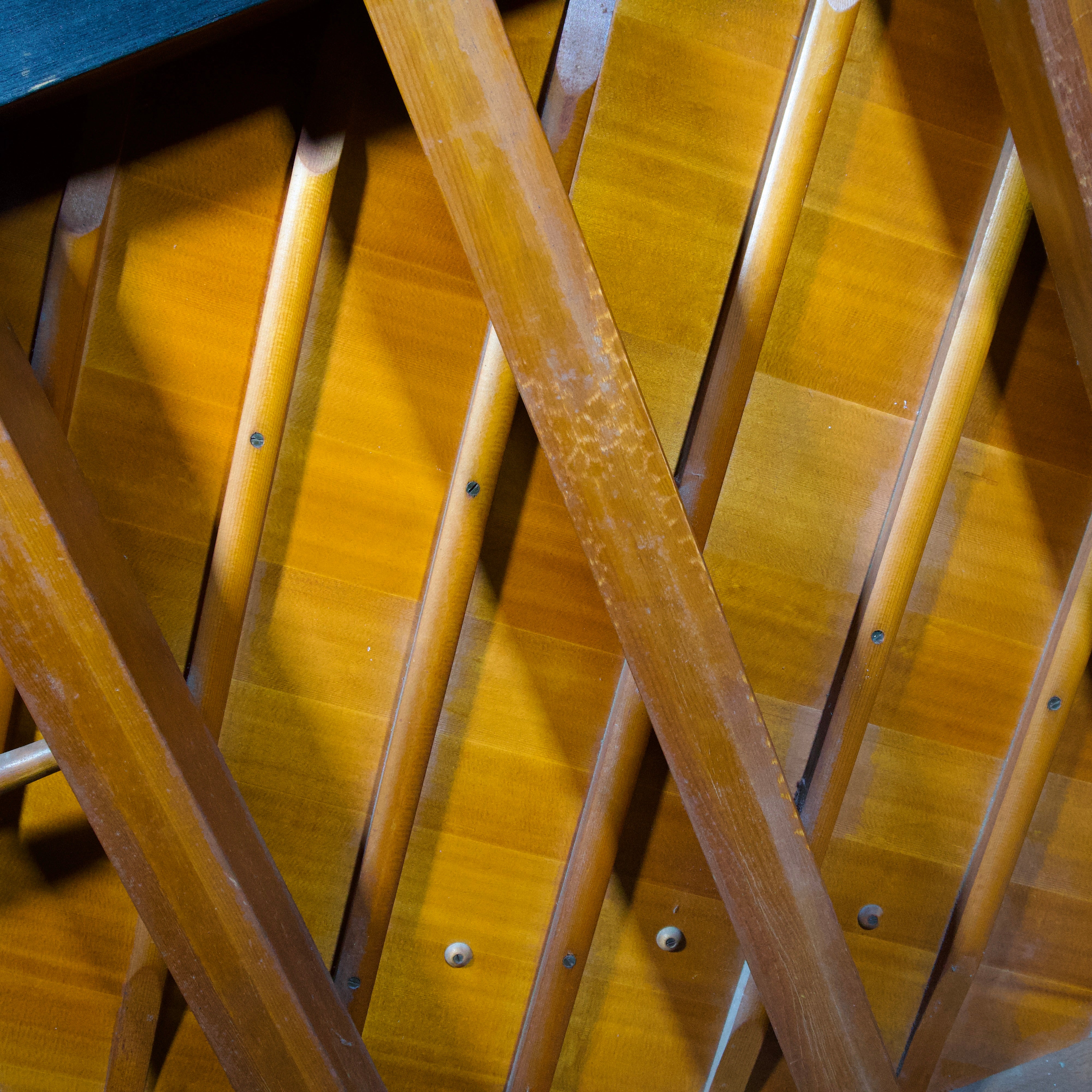 Yamaha U1 Upright Piano (Black) [USED]