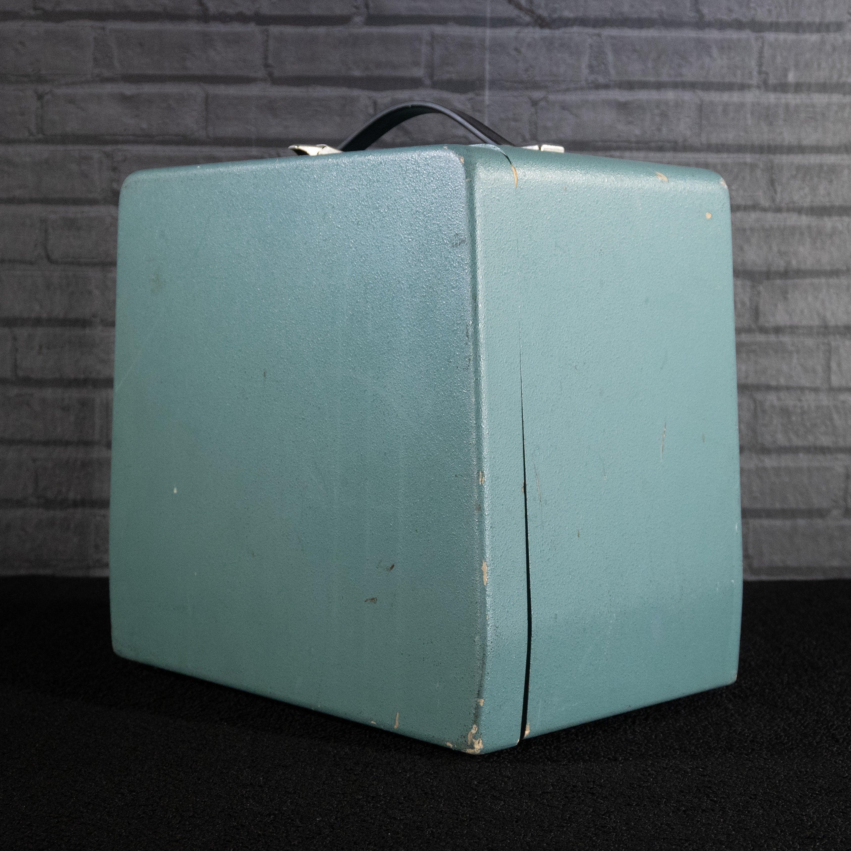 Bell & Howell 1960s Vintage Speaker Cabinet (Robin Blue) USED