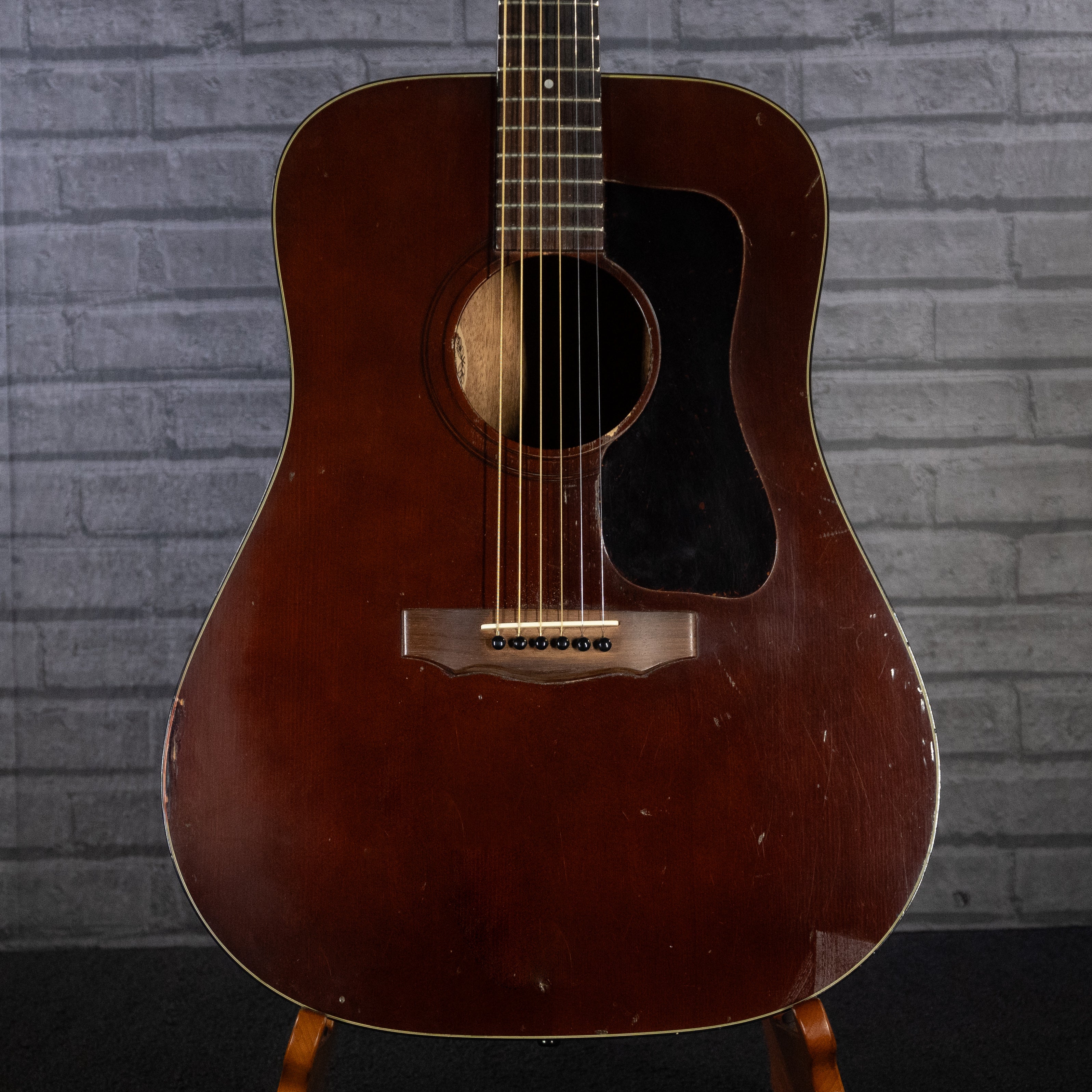 Guild D-25 Acoustic Guitar (Natural Mahogany) Vintage 1978 USED