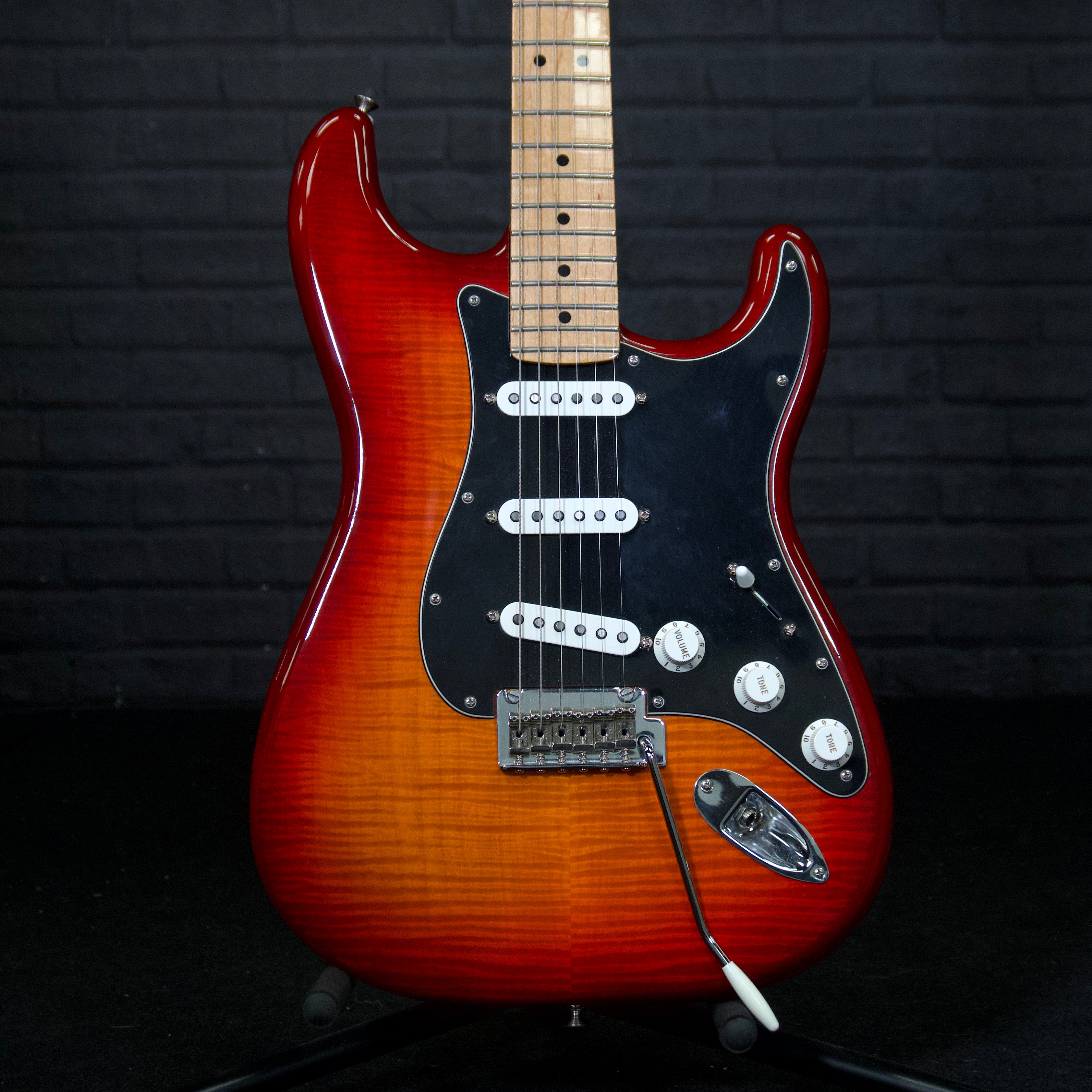 Fender MIM Player Stratocaster Flame Top Electric Guitar (Aged Cherry Burst) [USED]
