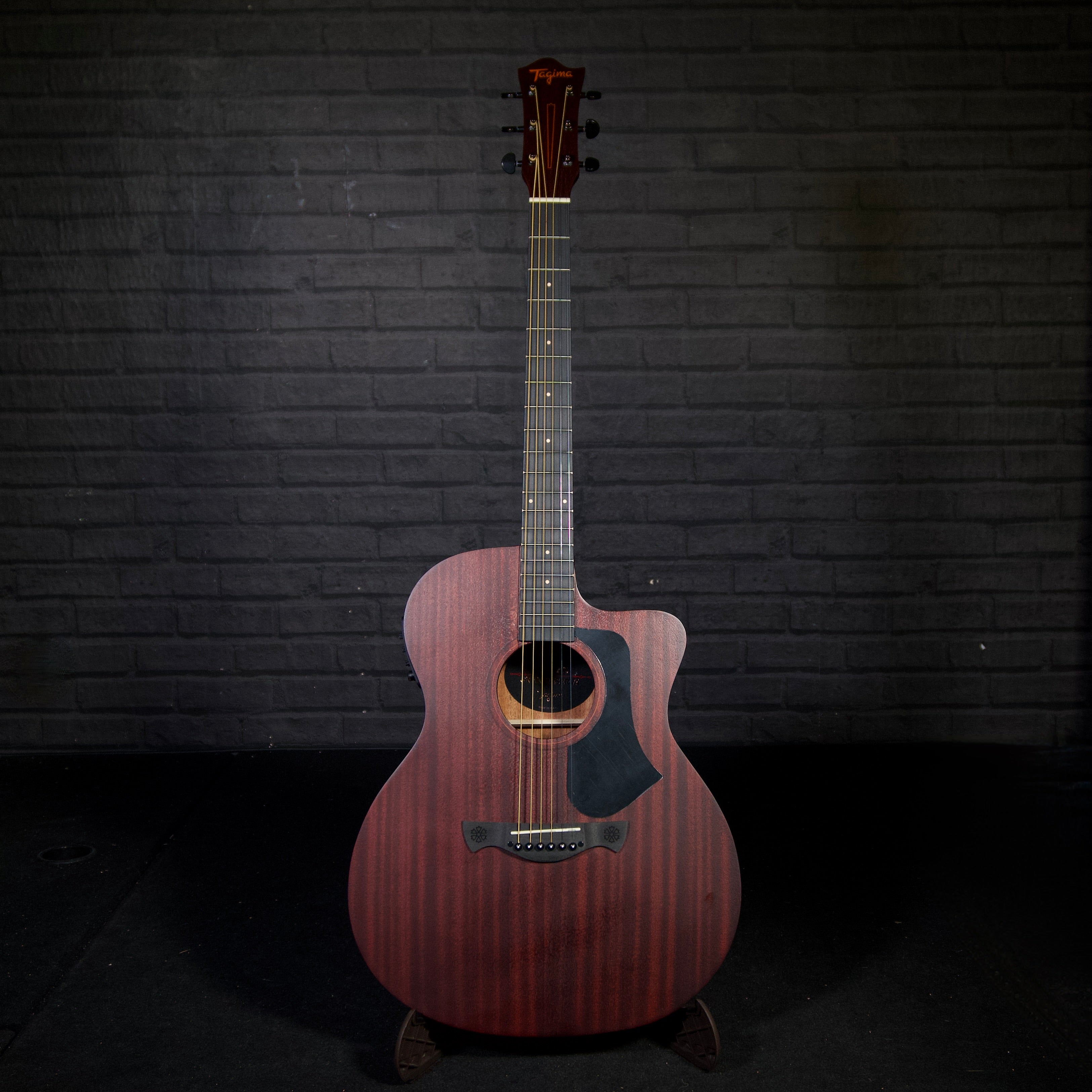 Tagima Dallas Gran Reserva Dreadnought Acoustic/Electric Guitar