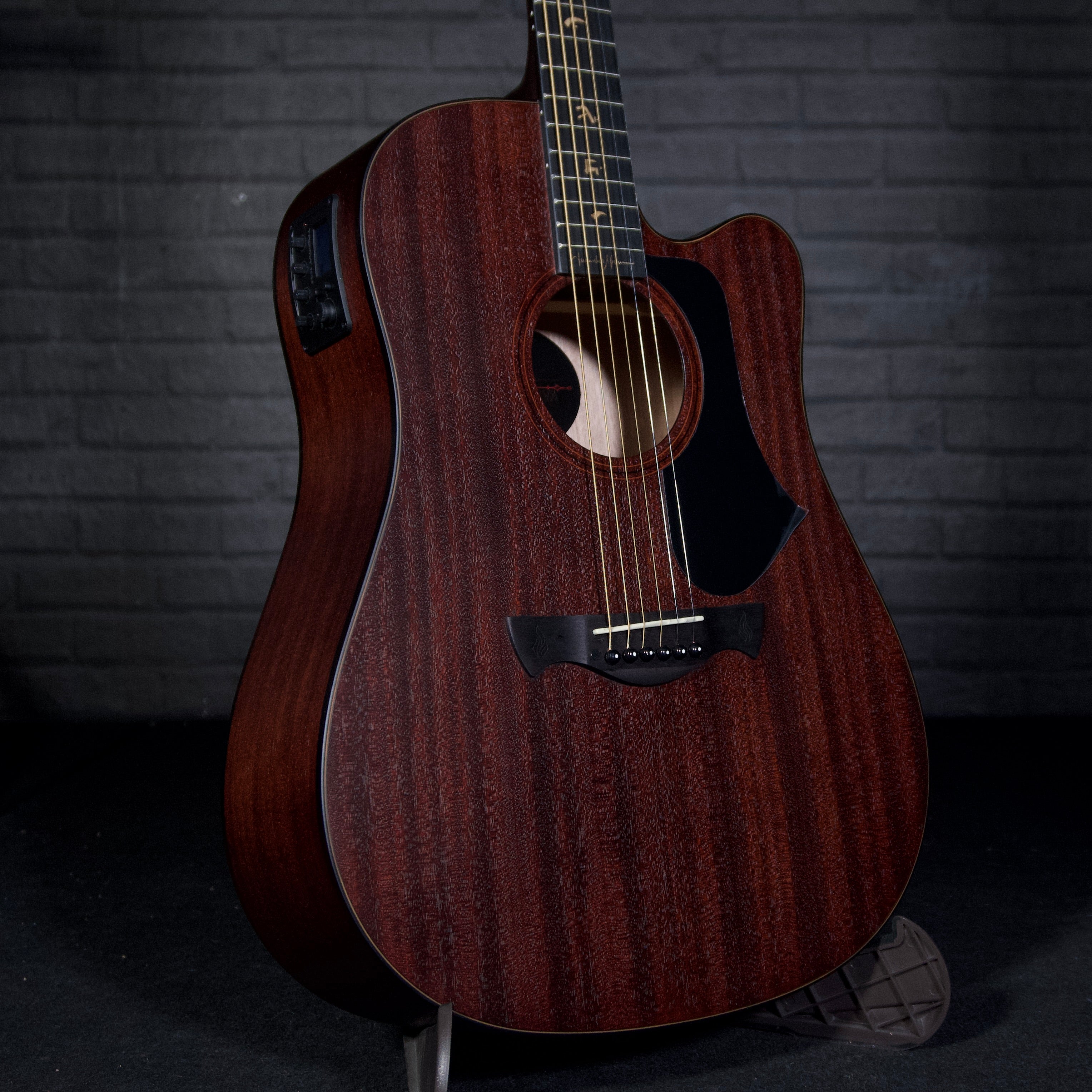 Tagima Juninho Afram Gran Reserva Dreadnought Acoustic/Electric Guitar