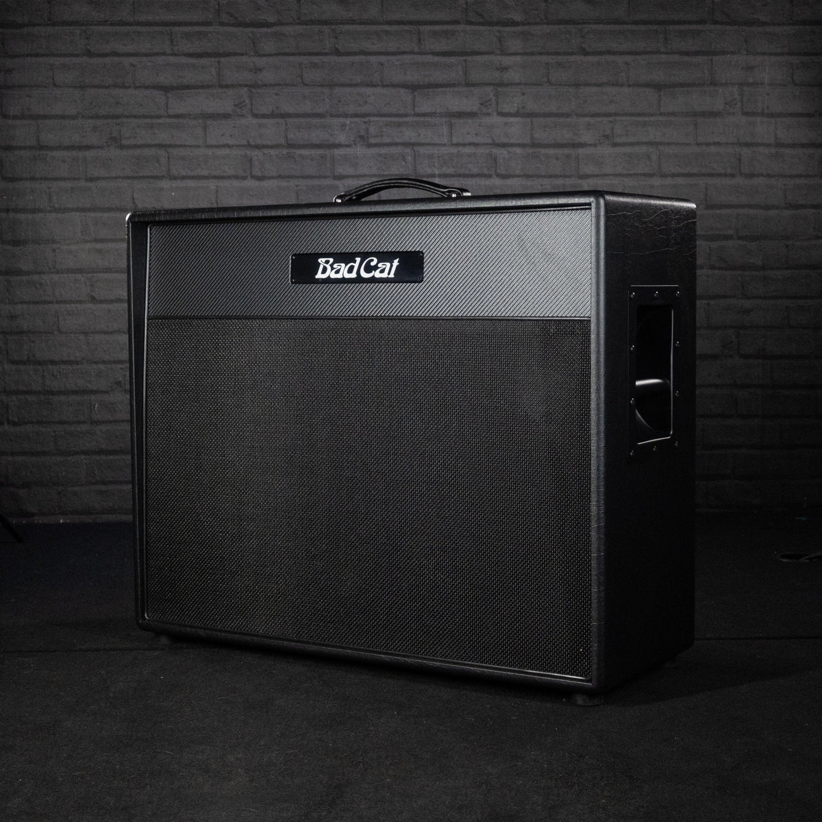 Bad Cat Lynx 2X12 Cab Closed Back – QZUW