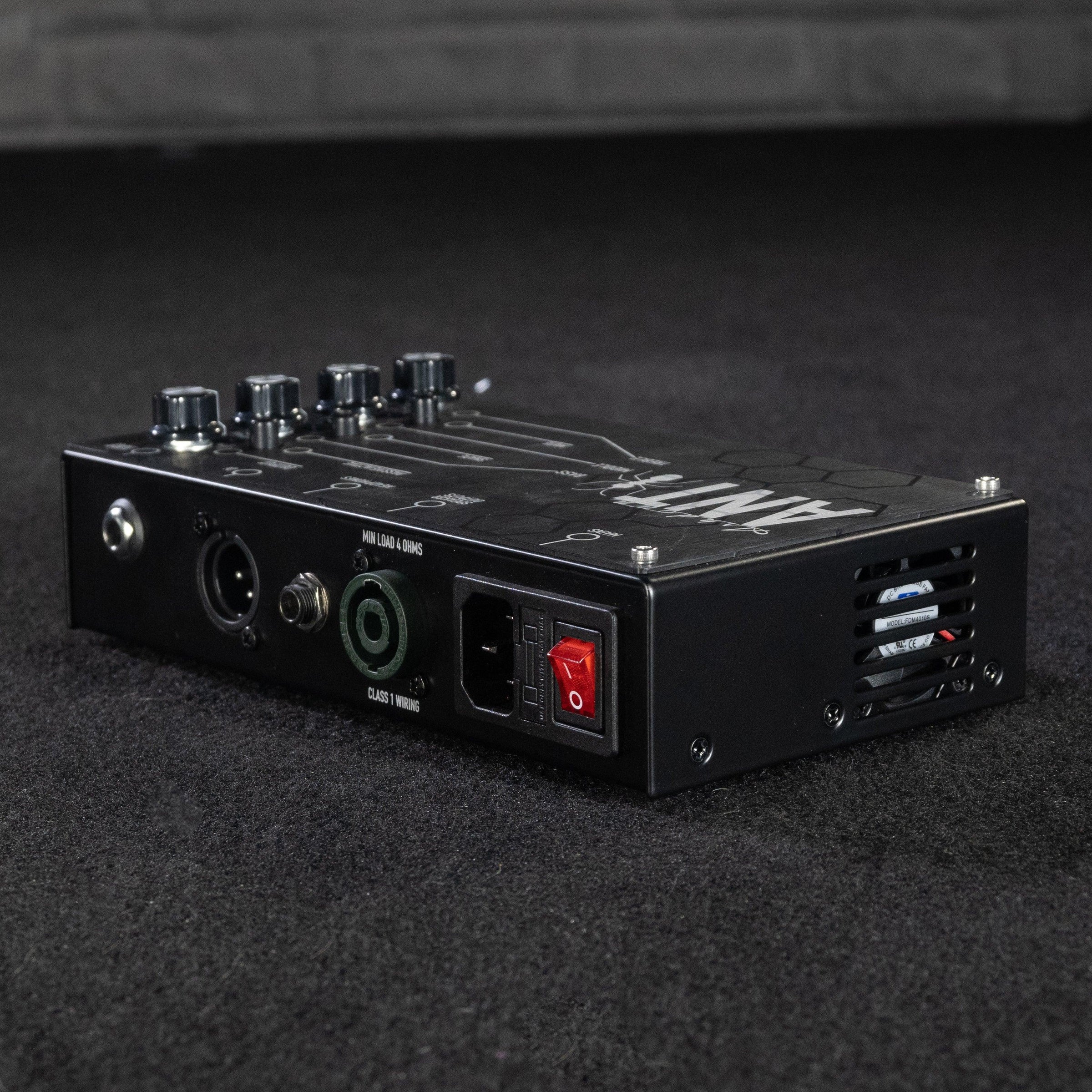 Ashdown Engineering The Ant Pedalboard BassAmp