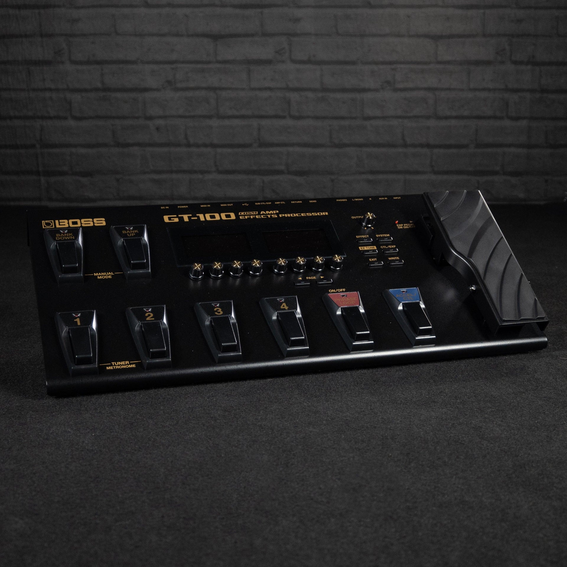 Boss GT-100 Effects Processor freeshipping