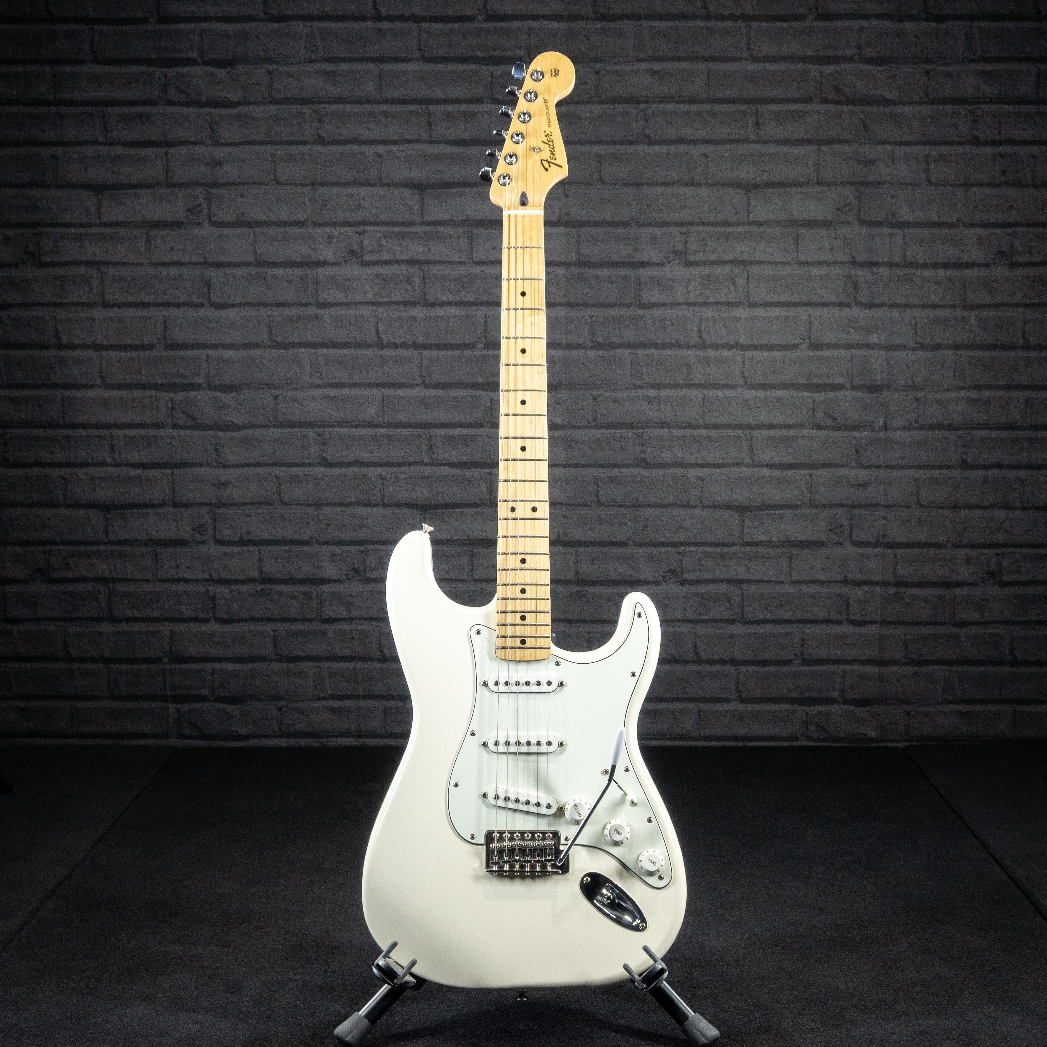 Fender Stratocaster MIM Arctic White USED - Impulse Music Co.