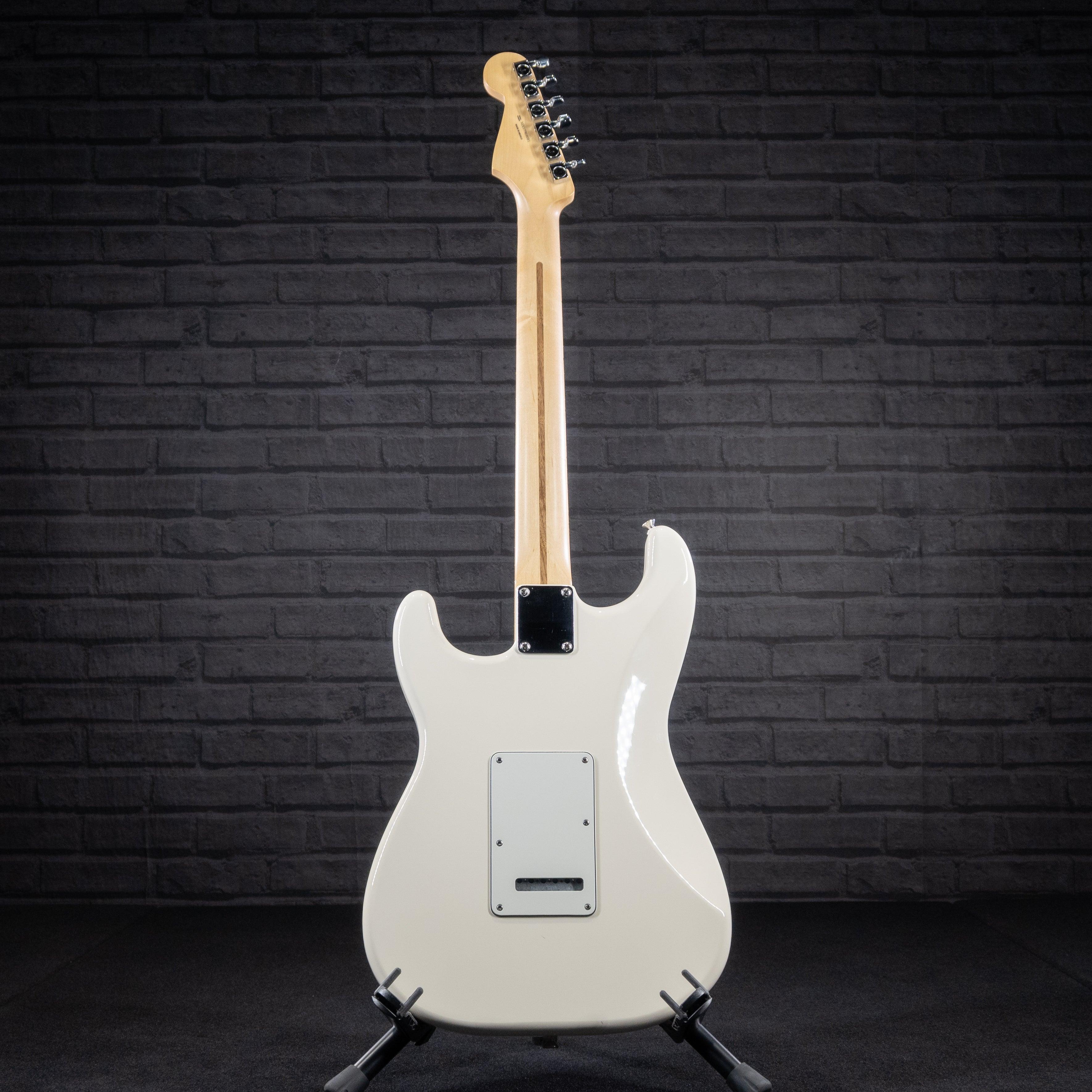 Fender Stratocaster MIM Arctic White USED - Impulse Music Co.